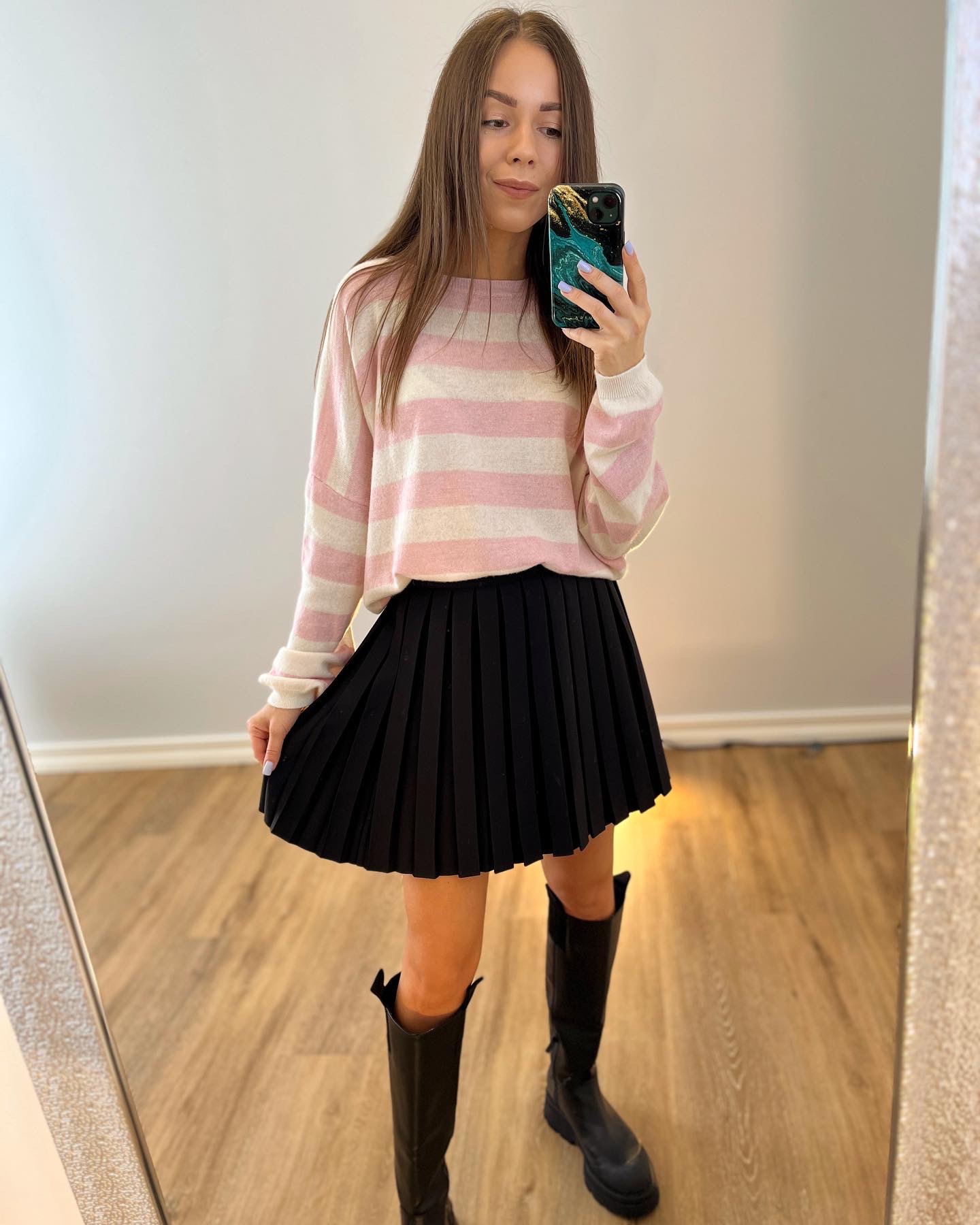 Rožinis megztukas su kašmyru ir vilna