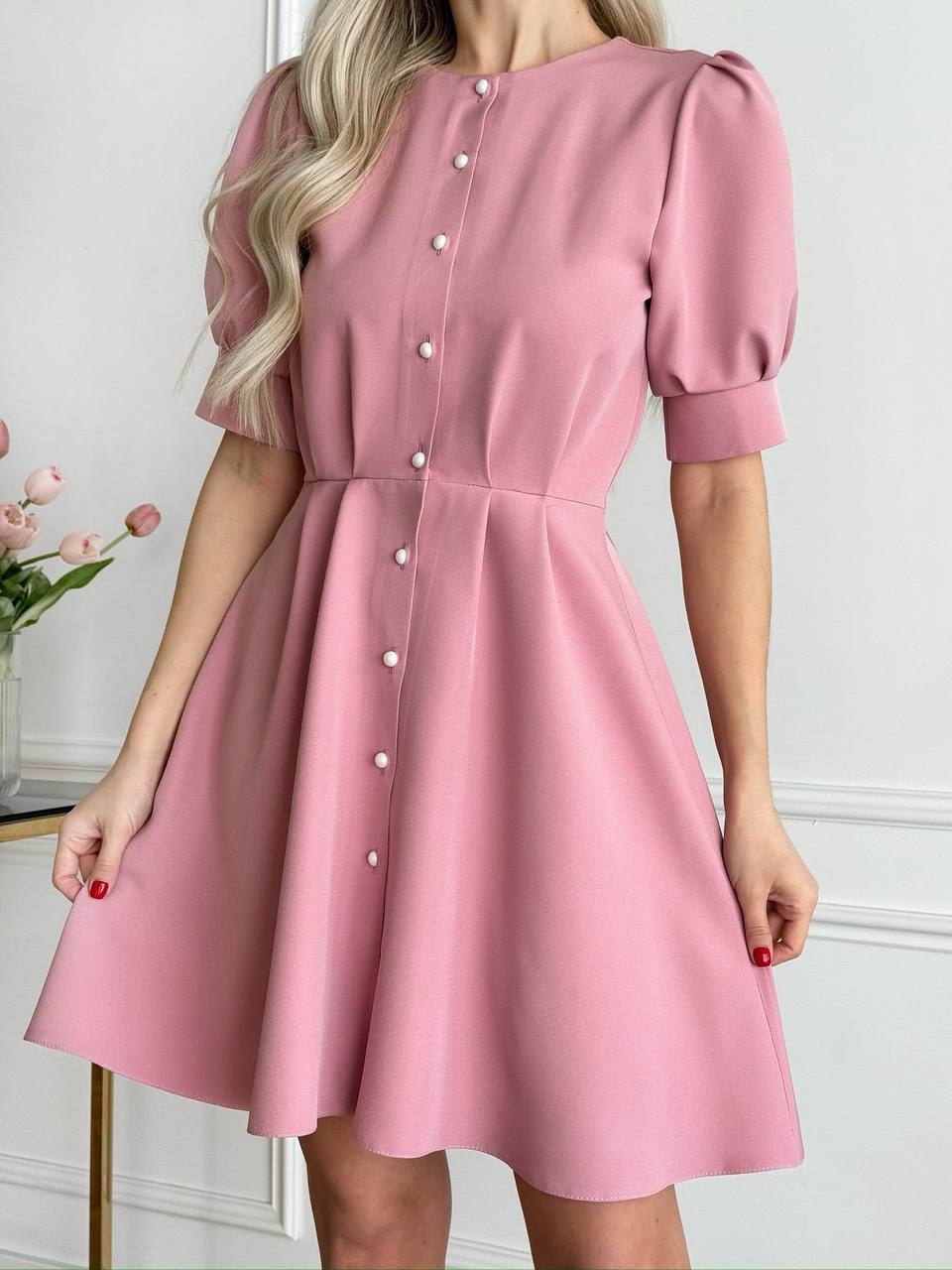 Rožinė klasikinė suknelė