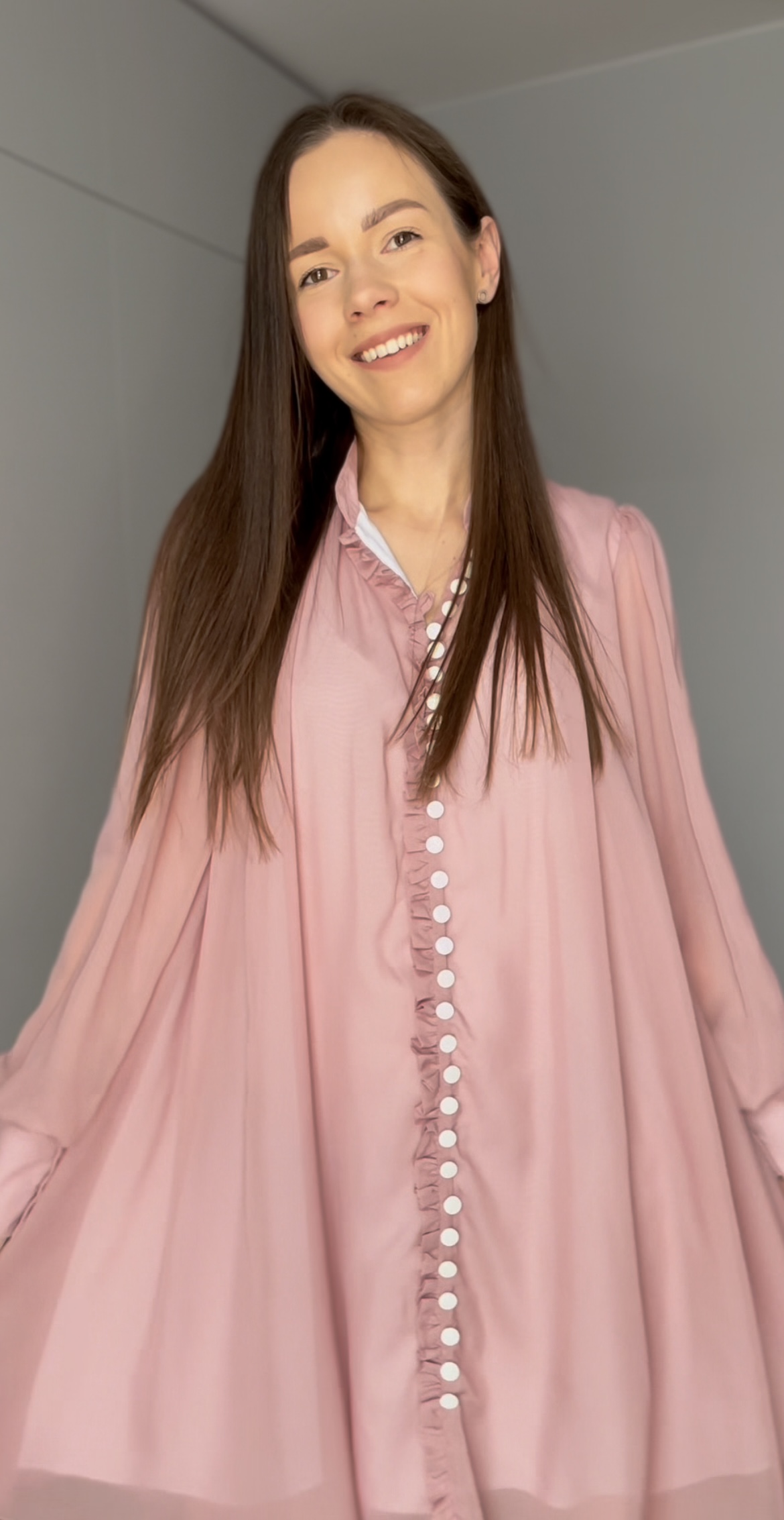 Rožinė suknelė Dominikana