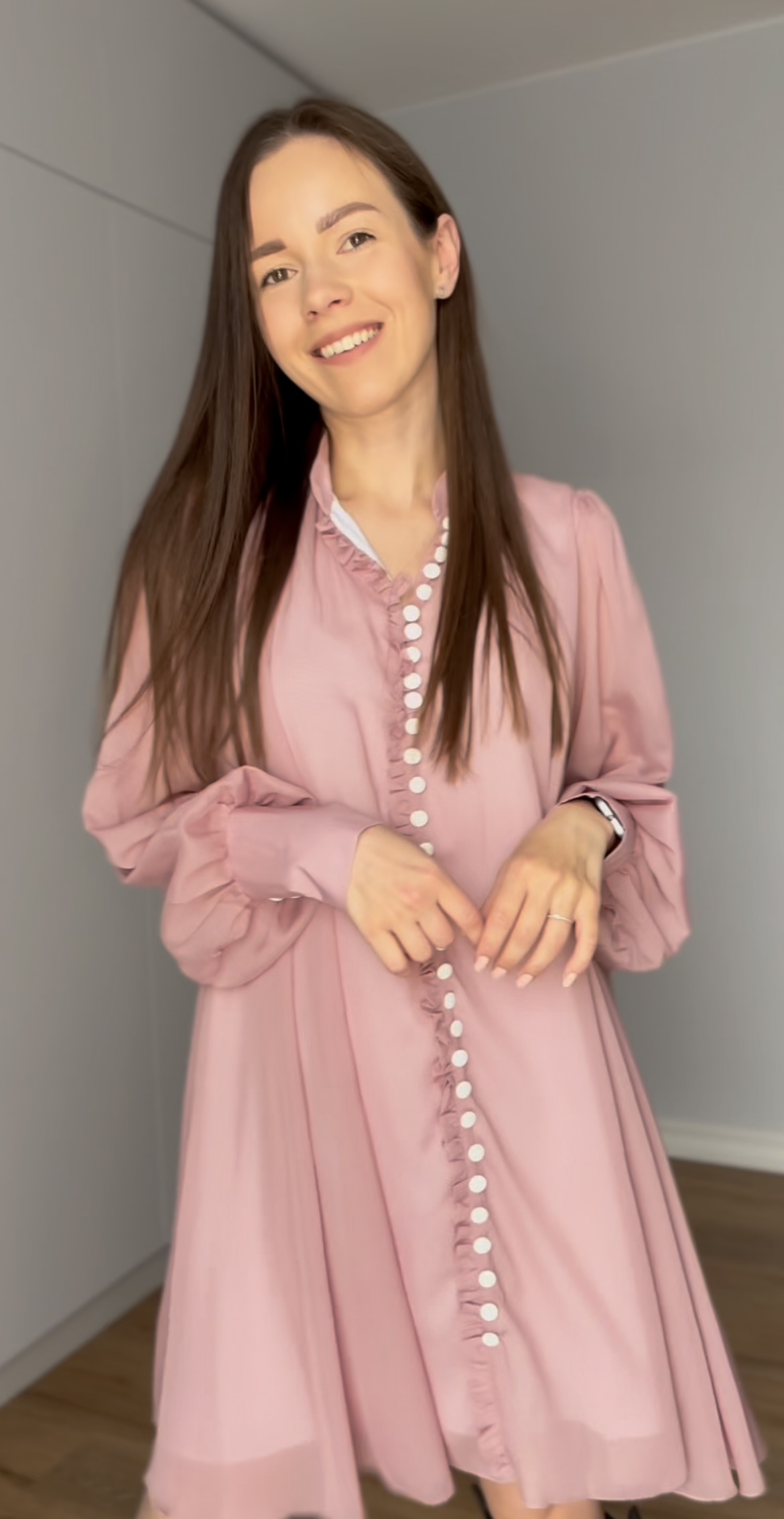 Rožinė suknelė Dominikana