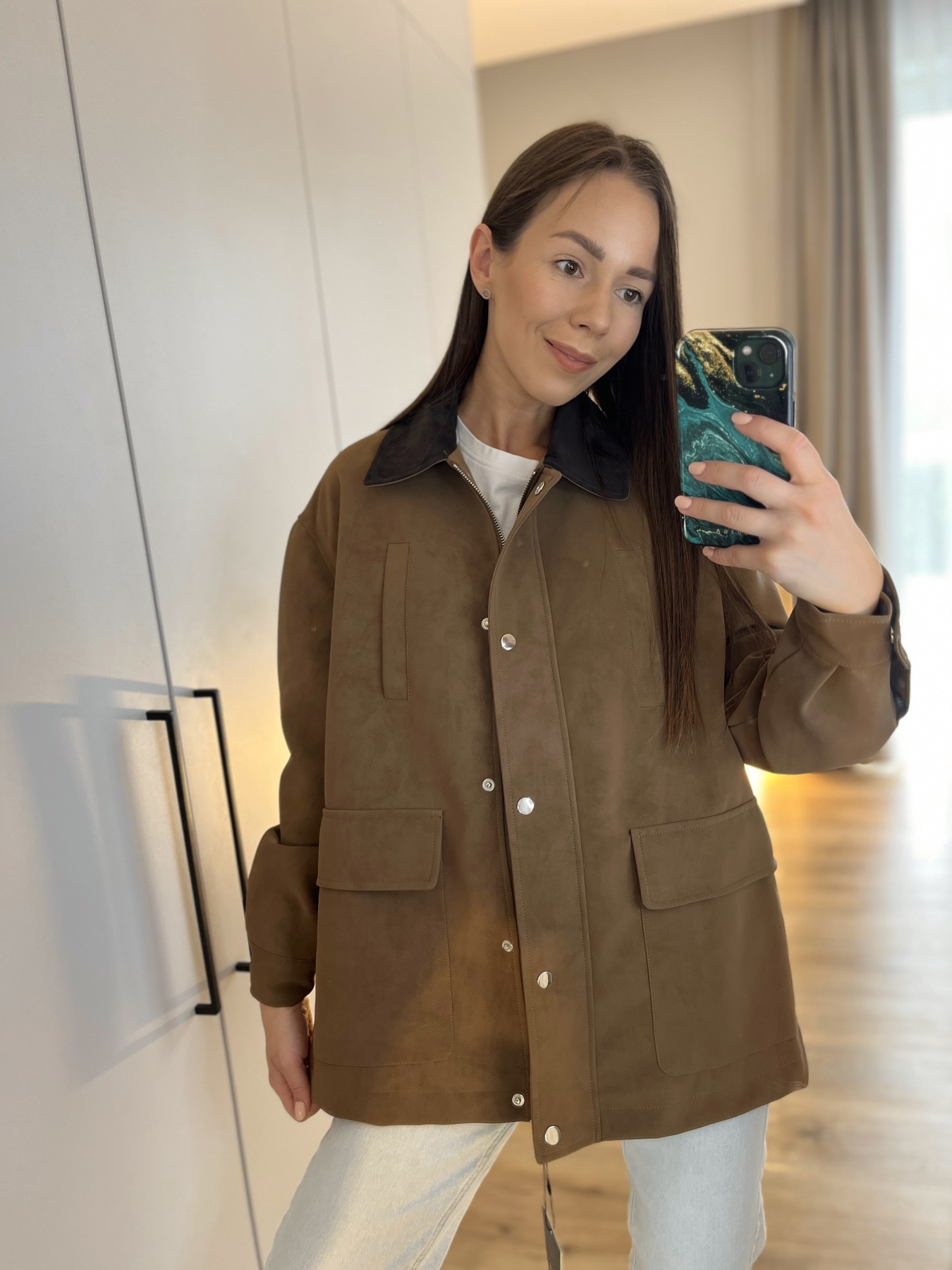 Ruda striukė su apykakle