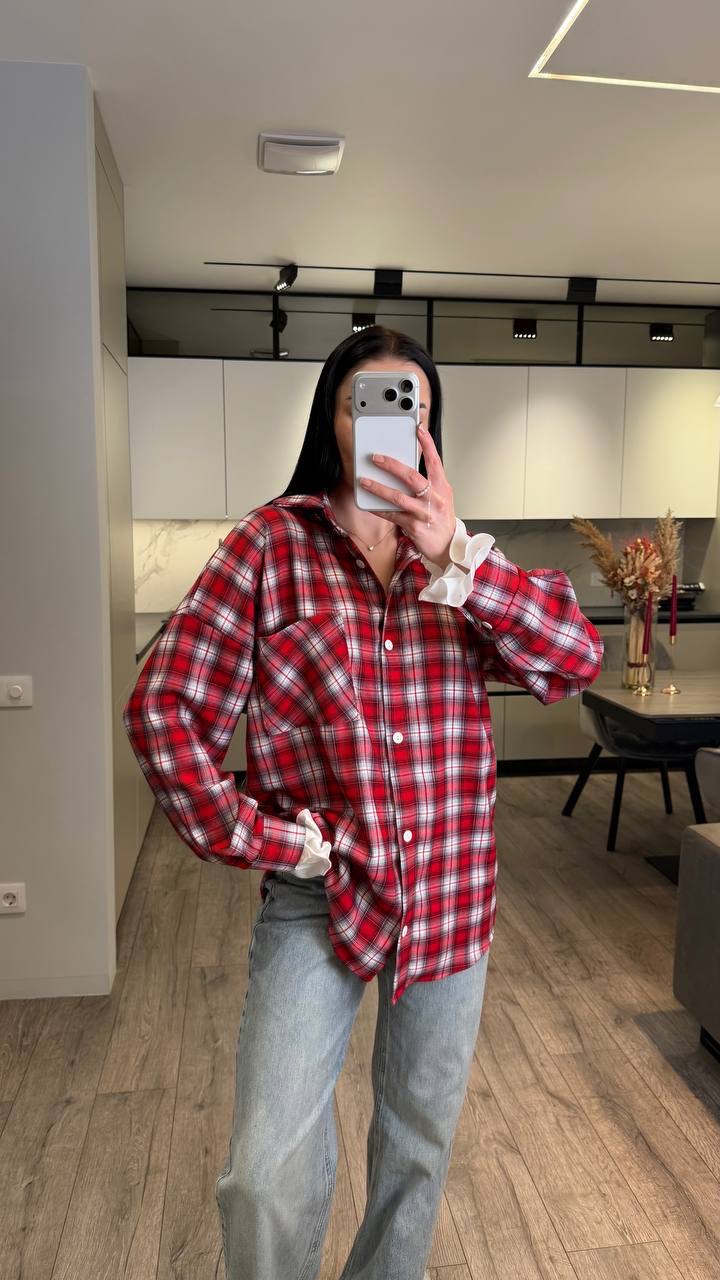 Išskirtiniai raudoni maškiniai