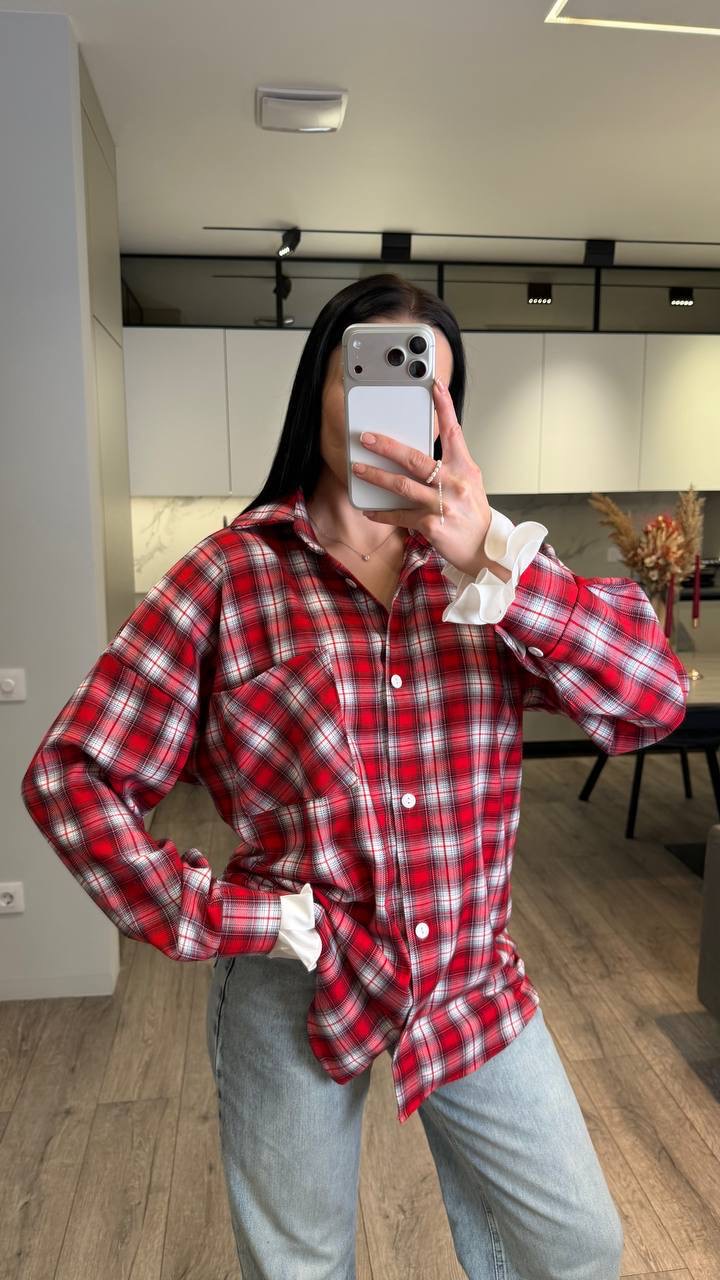 Išskirtiniai raudoni maškiniai