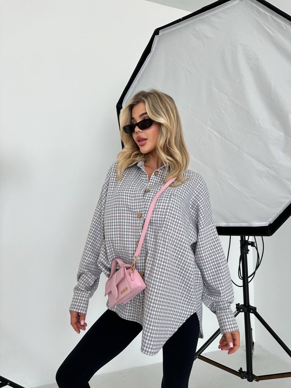 Šviesūs marškiniai