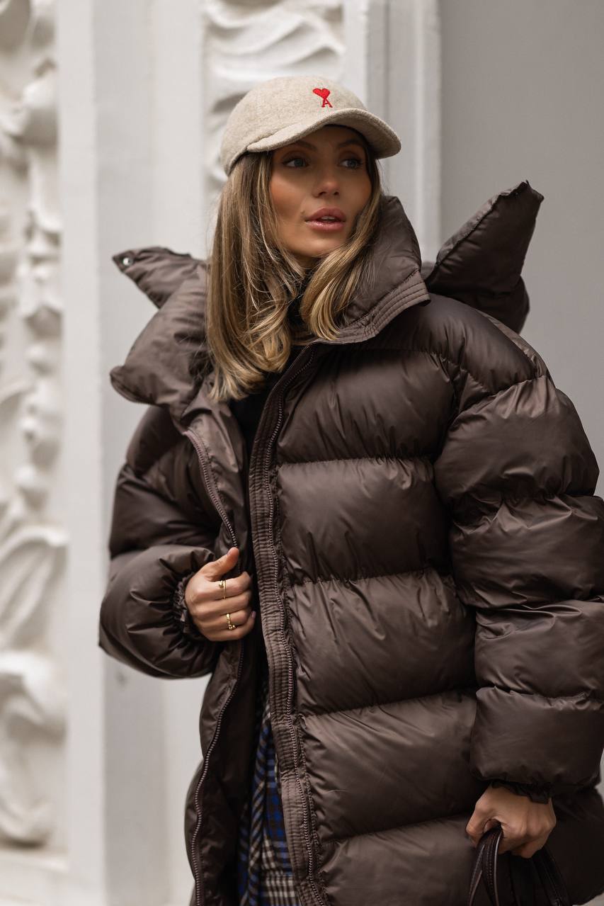 Ruda pūkinė striukė Villa