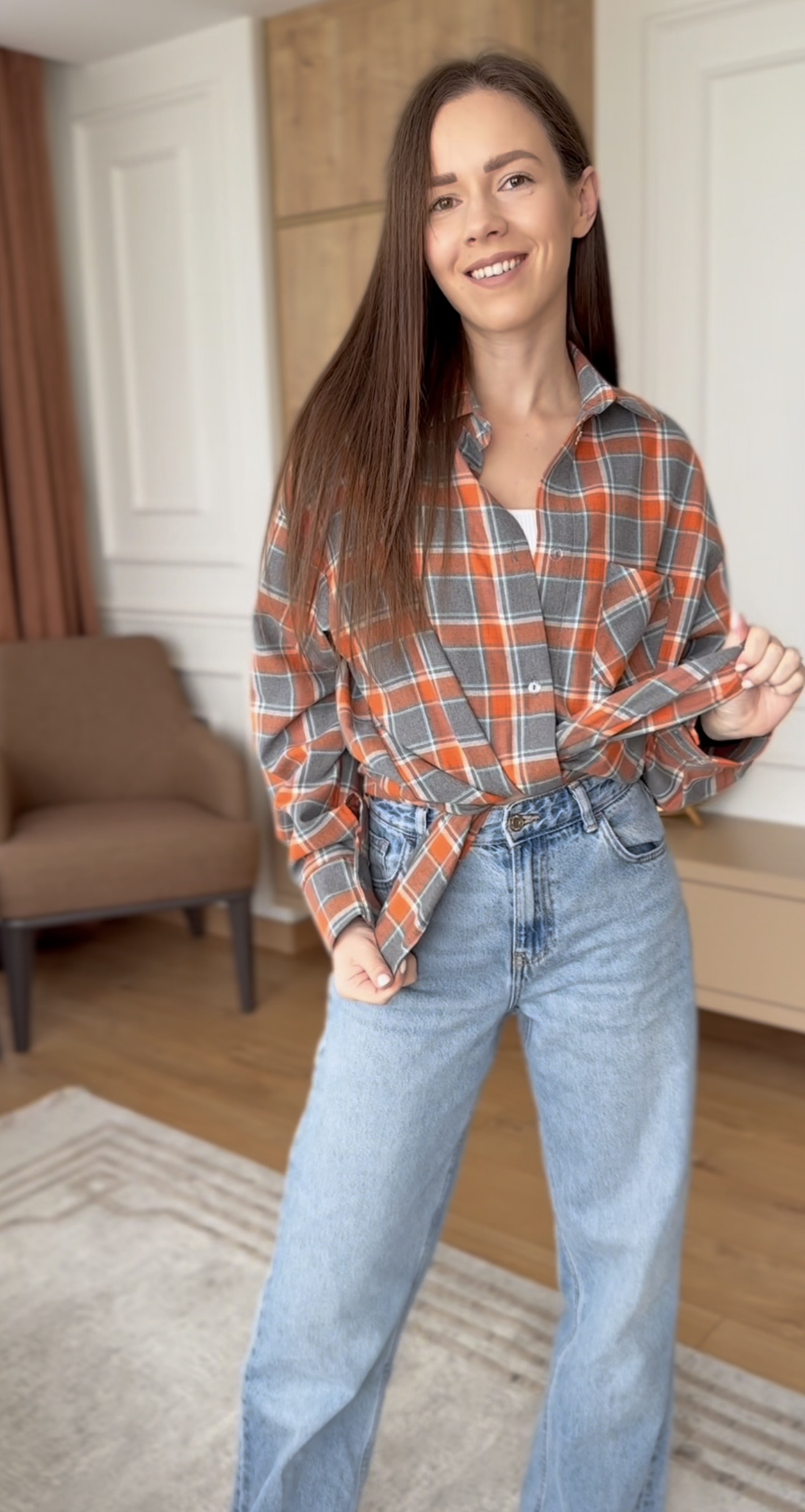 Oranžiniai languoti marškiniai