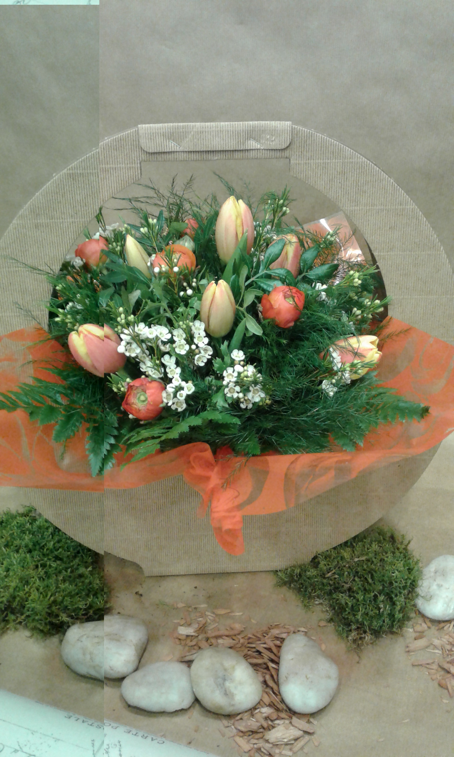 Bouquet de saison dans boite kraft