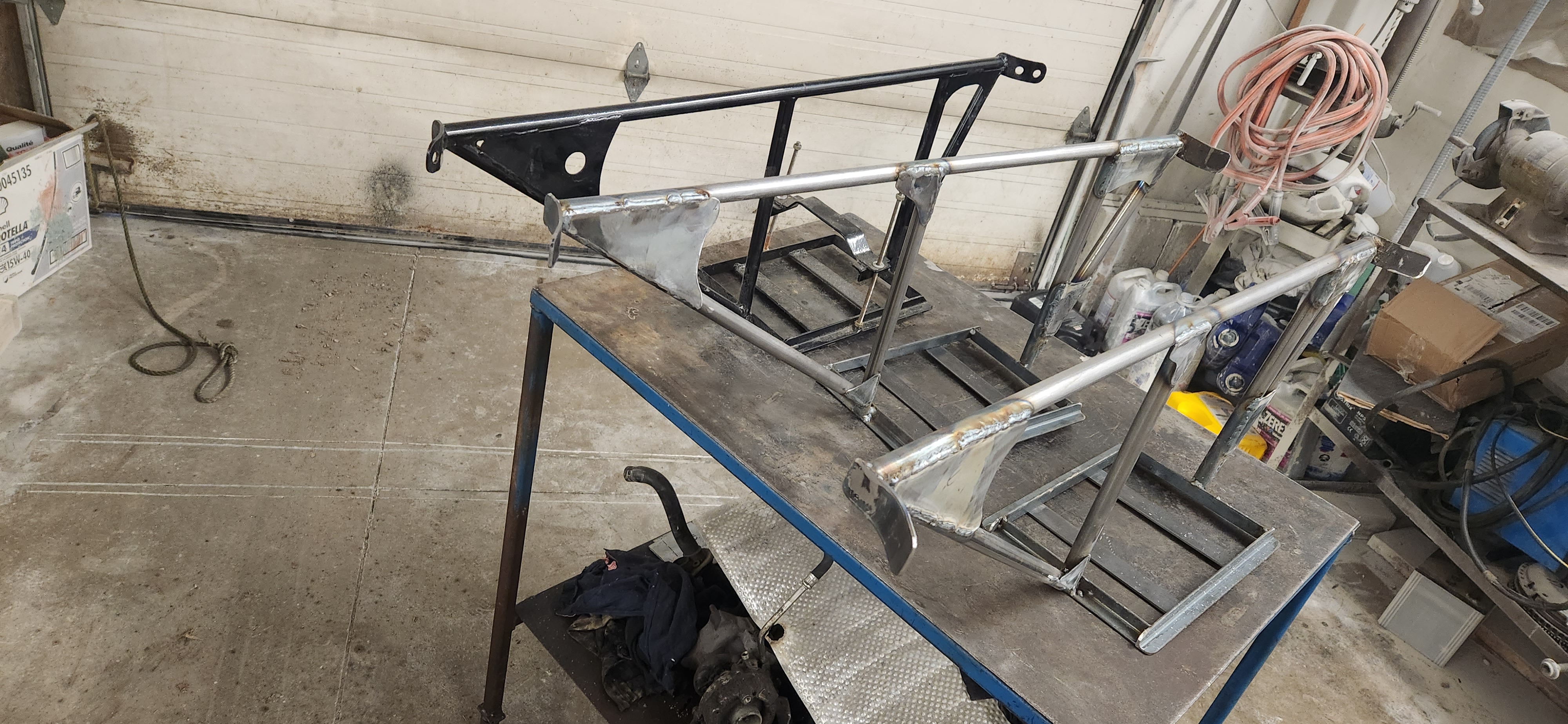 BMW Rear Strut Brace w/ battery mount E10 E21