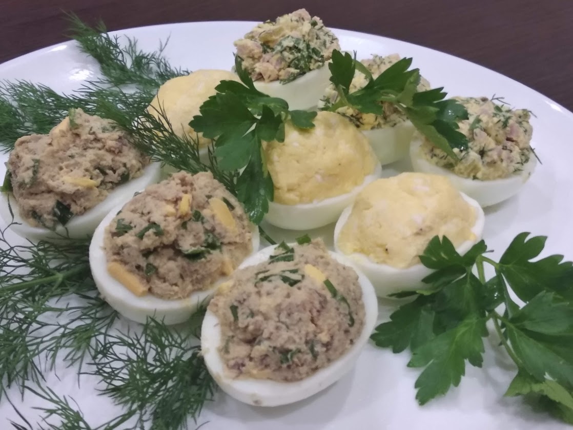Яйця фаршировані грибами