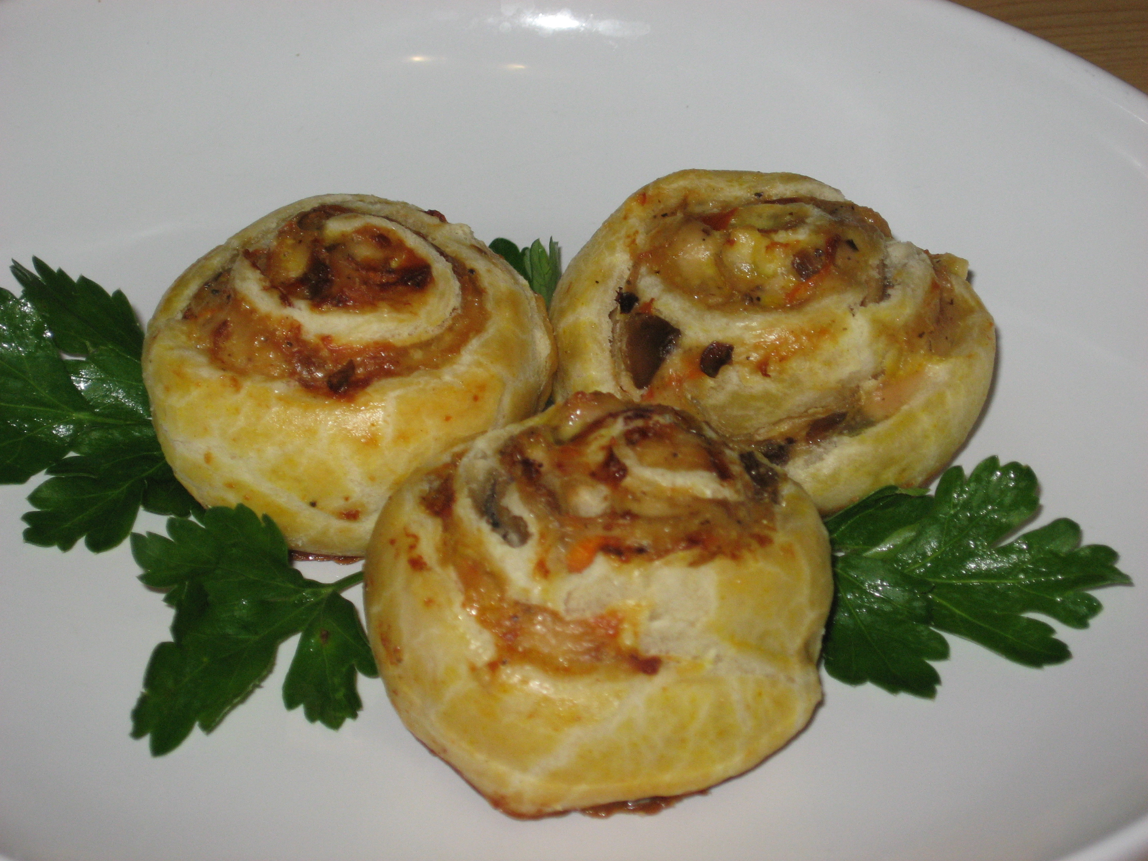 Равлики з куркою та грибами