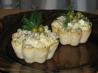 Салат в тарталетках