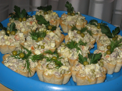 Салат в тарталетках