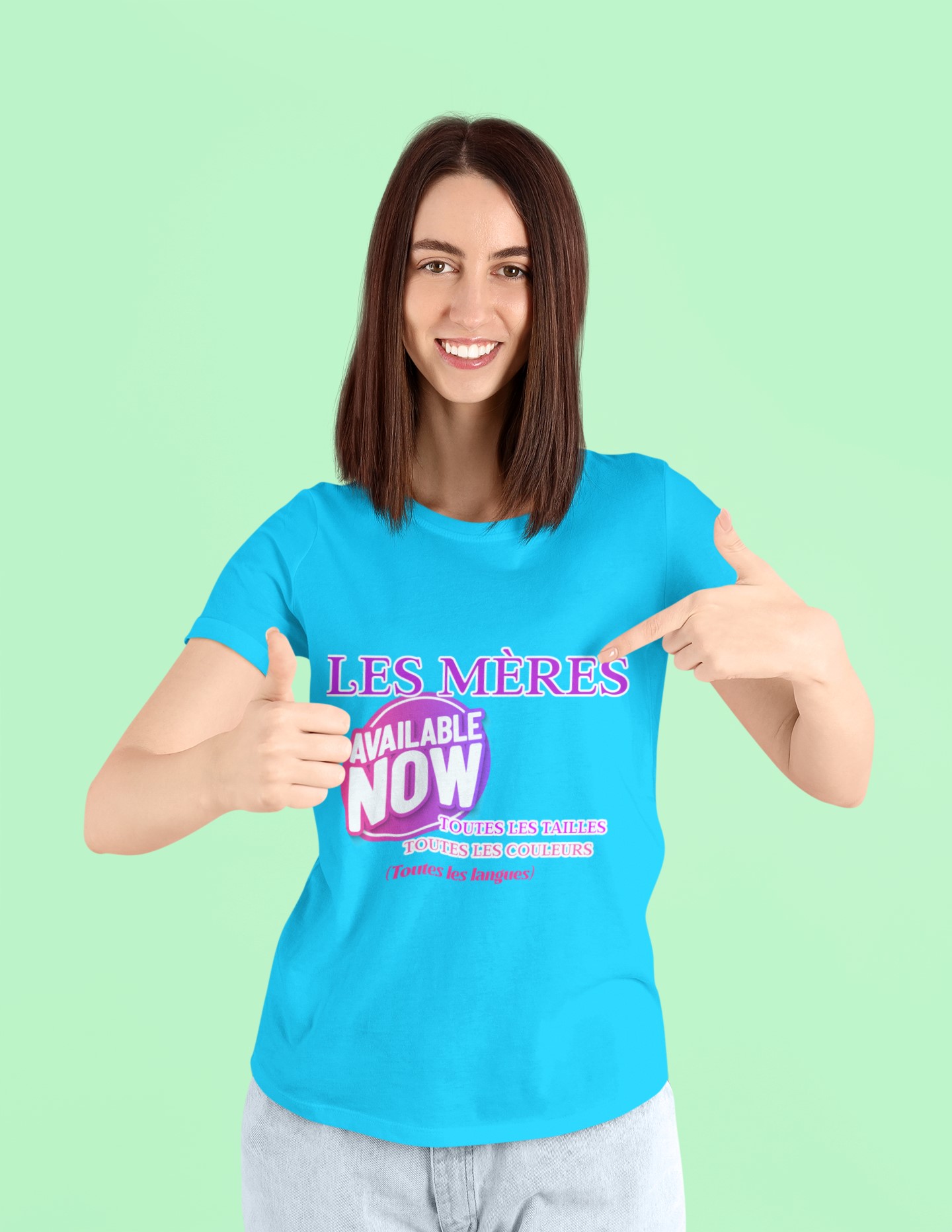 La jour des Mères 'Les Mères disponible maintenant' T-Shirt. Idée cadeau sympa. Des designs originaux pour des esprits originaux