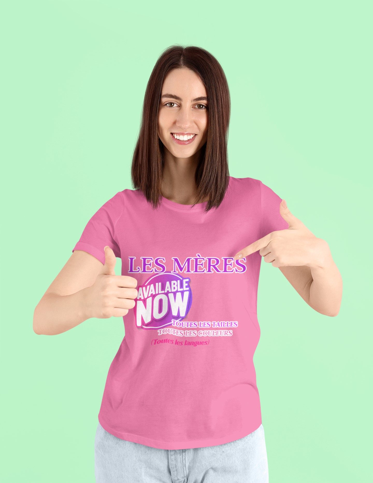 La jour des Mères 'Les Mères disponible maintenant' T-Shirt. Idée cadeau sympa. Des designs originaux pour des esprits originaux