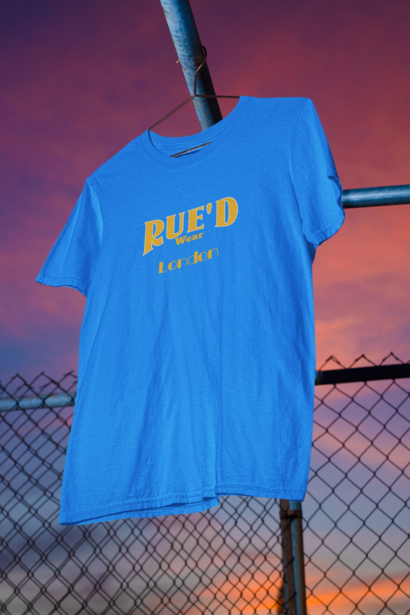'Rue'd Wear' London T-Shirt. Unique streetwear. Original designs for original minds.  Rue is the French word for street and here we have created a range dedicated to the street. 