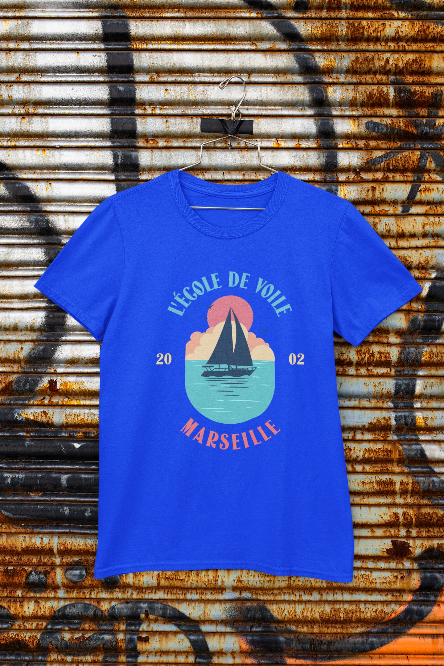L'Ecole de Voile (Sailing School) T-shirt. Summer cool style. Original designs for original minds.