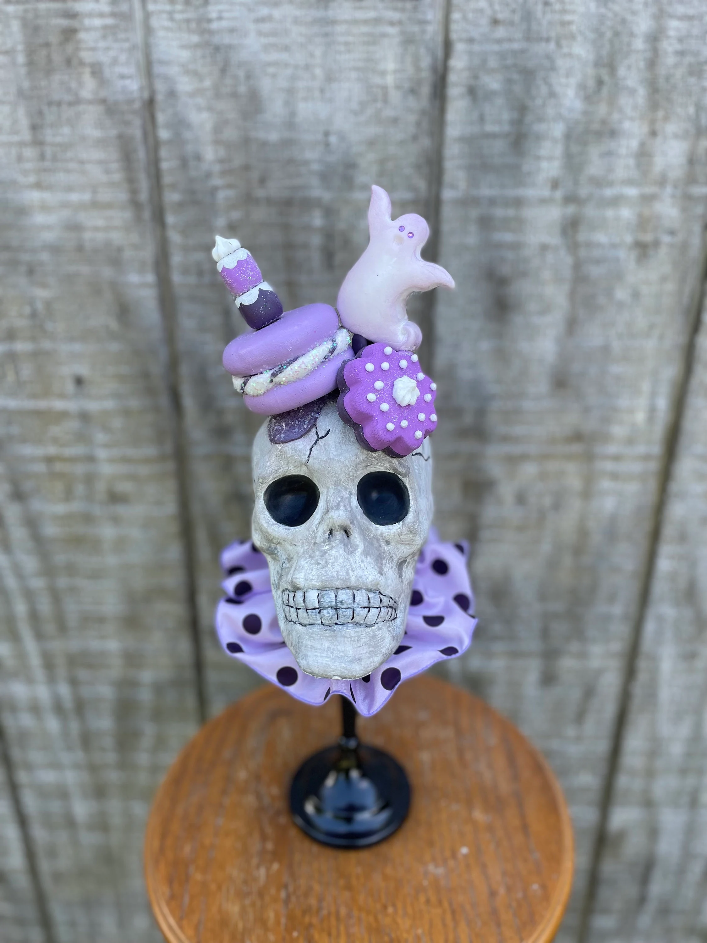 Skull candlestick arrangement