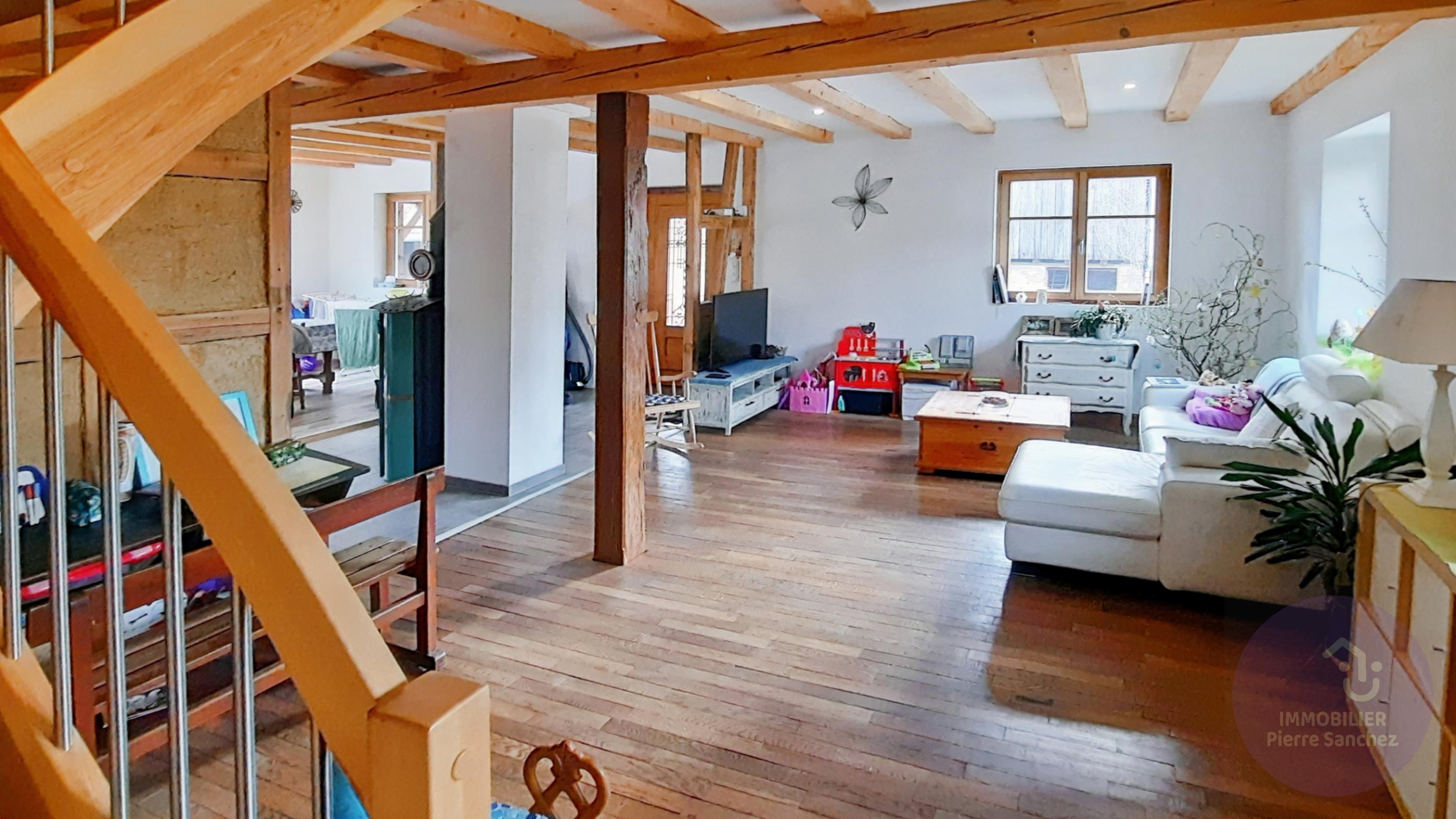 Bourgheim - maison rénovée et ses dépendances