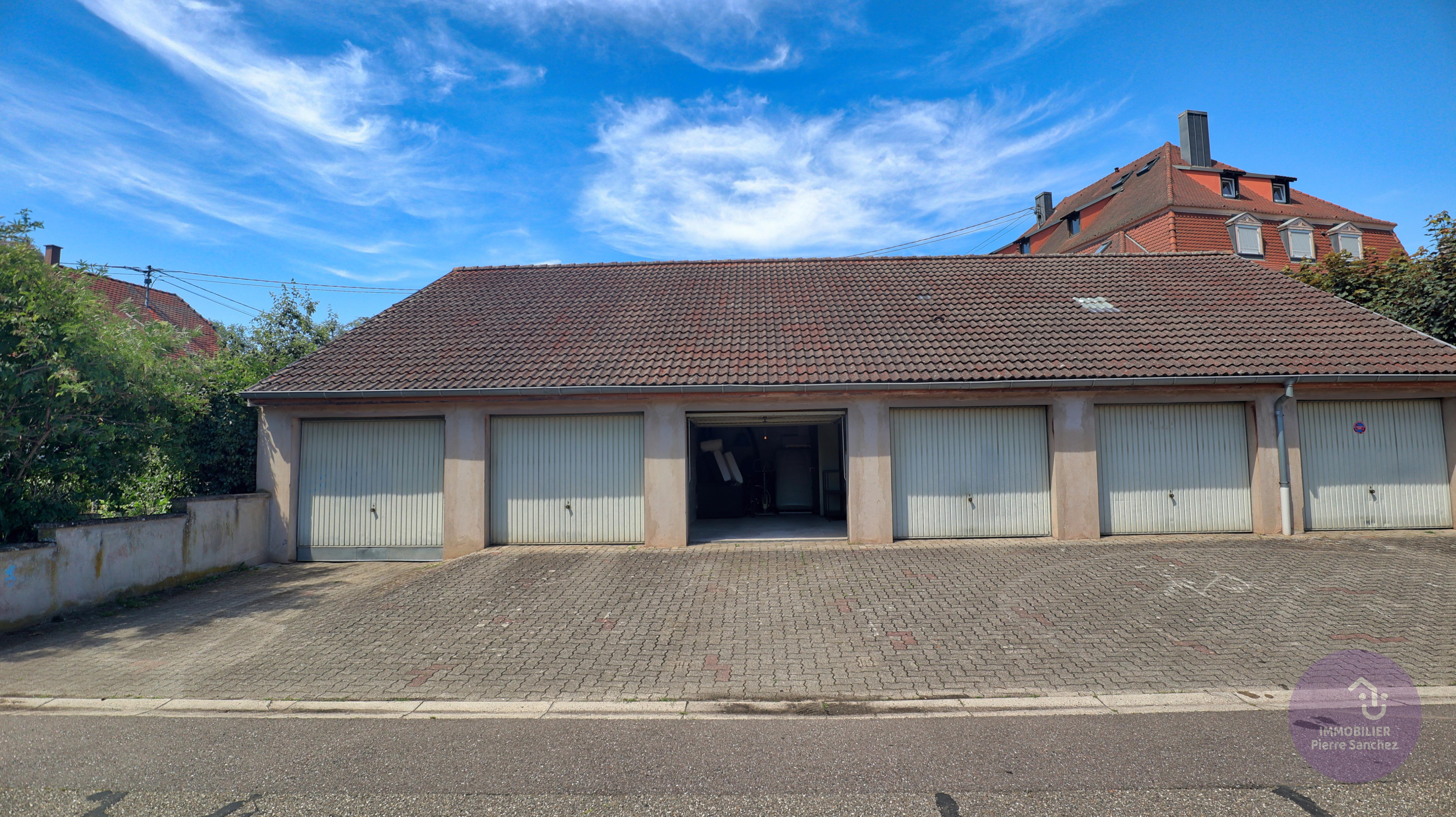 Mutzig - garage quartier gare