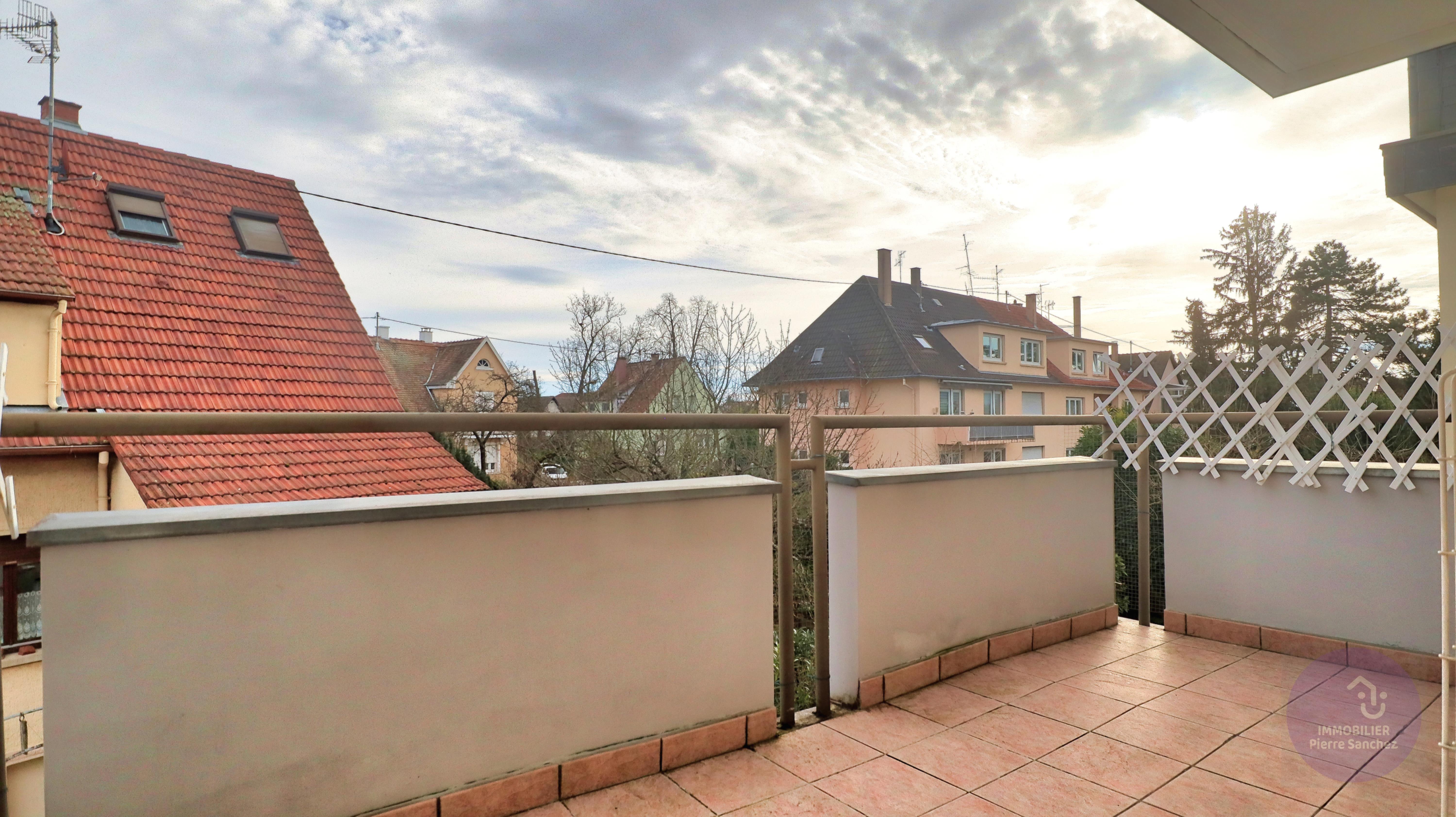 Strasbourg - Appartement T2 au calme – 43,80 m² Carrez avec balcon, garage et cave