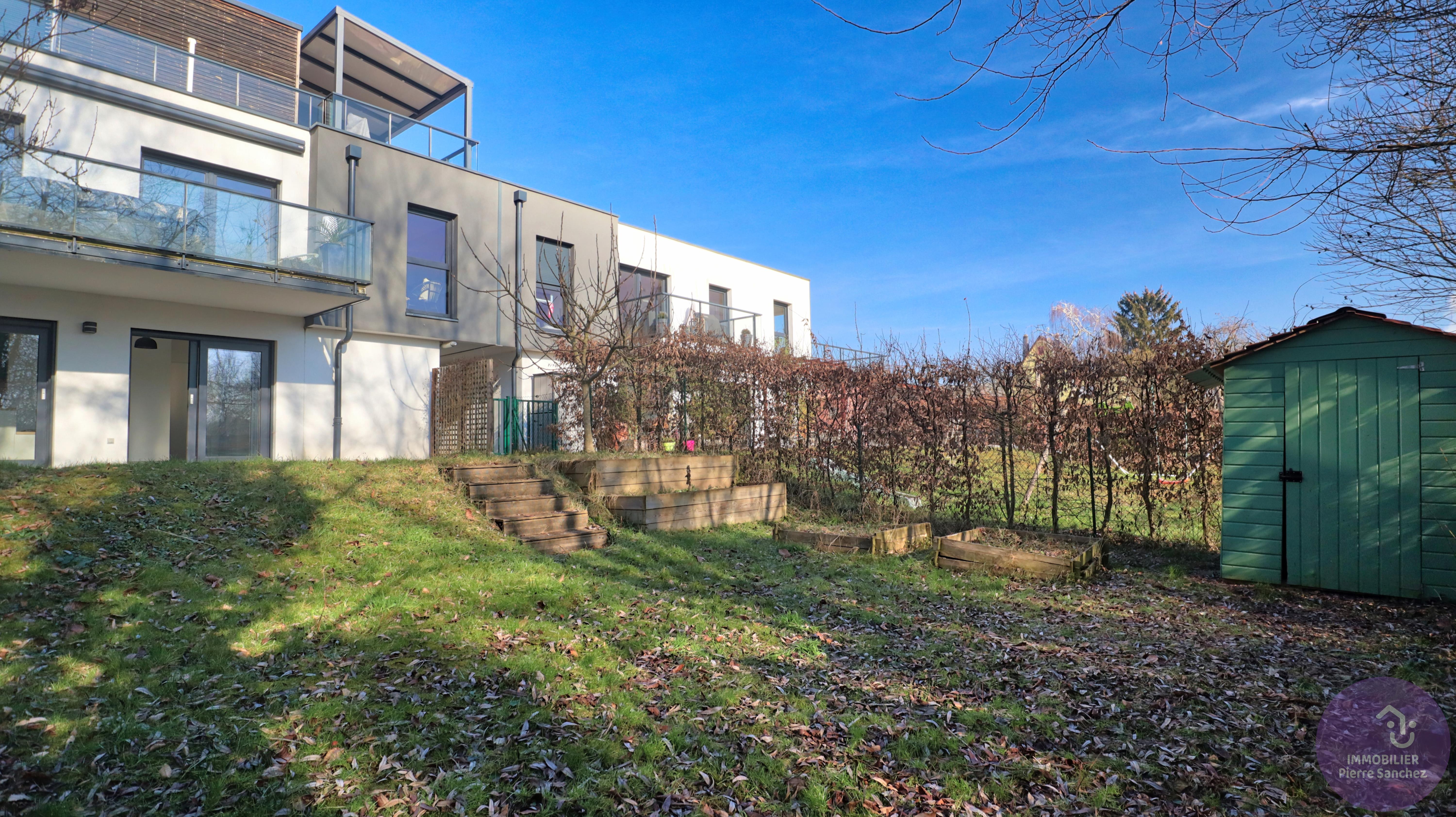 Strasbourg - rez-de-jardin 3 pièces avec terrasse et parking