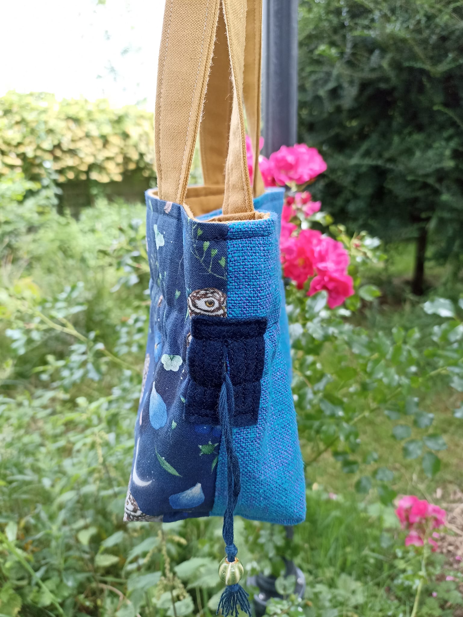 Petit sac-pochette en tissu imprimé chouettes, fabriqué à la main