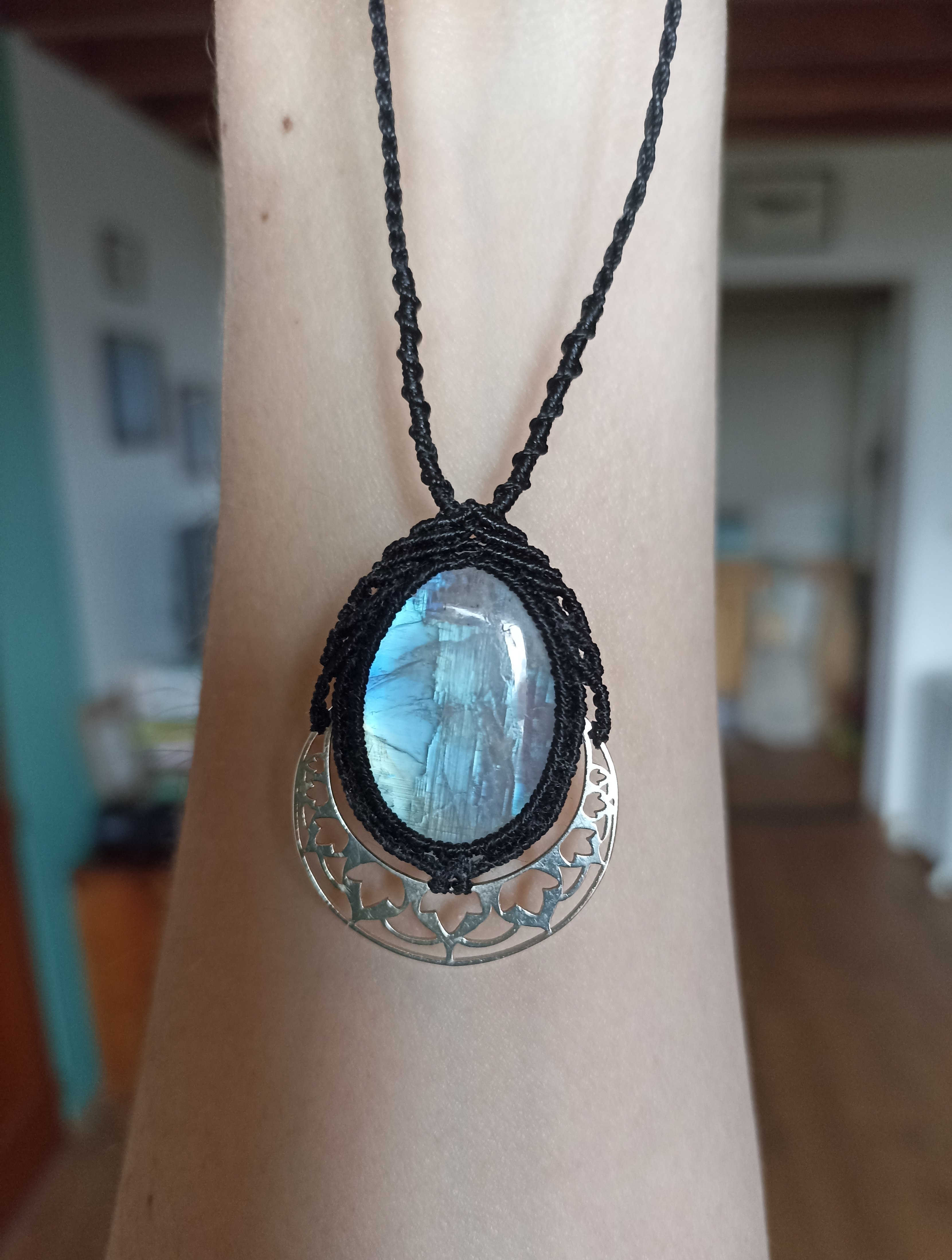 Collier péristérite lune en argent
