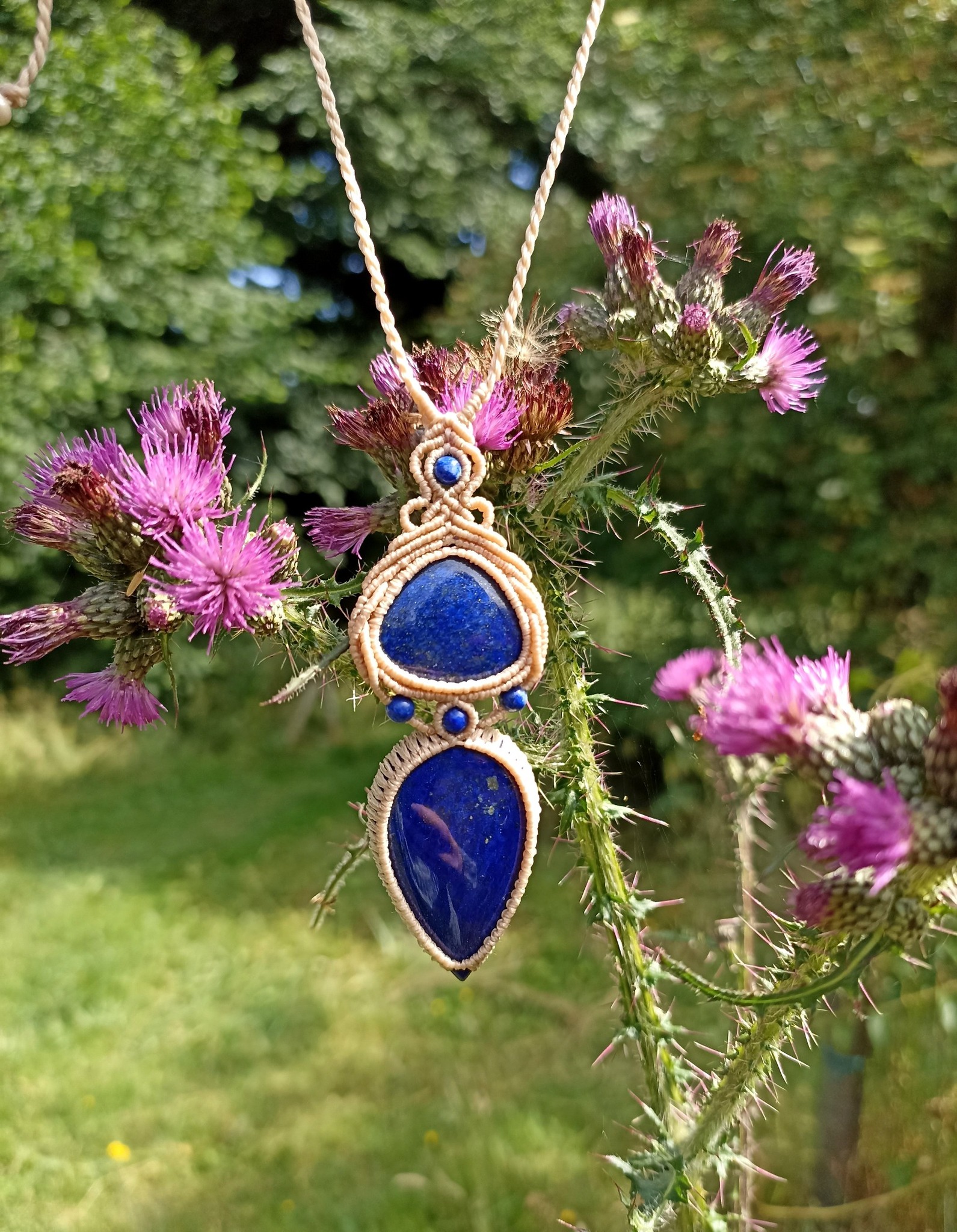 Collier macramé lapis lazuli, perles lapis lazuli