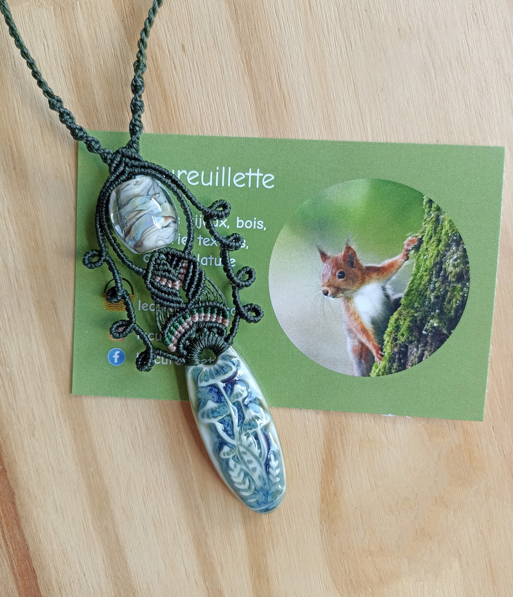 Collier macramé talisman céramique artisanale champignons, perle verre murano
