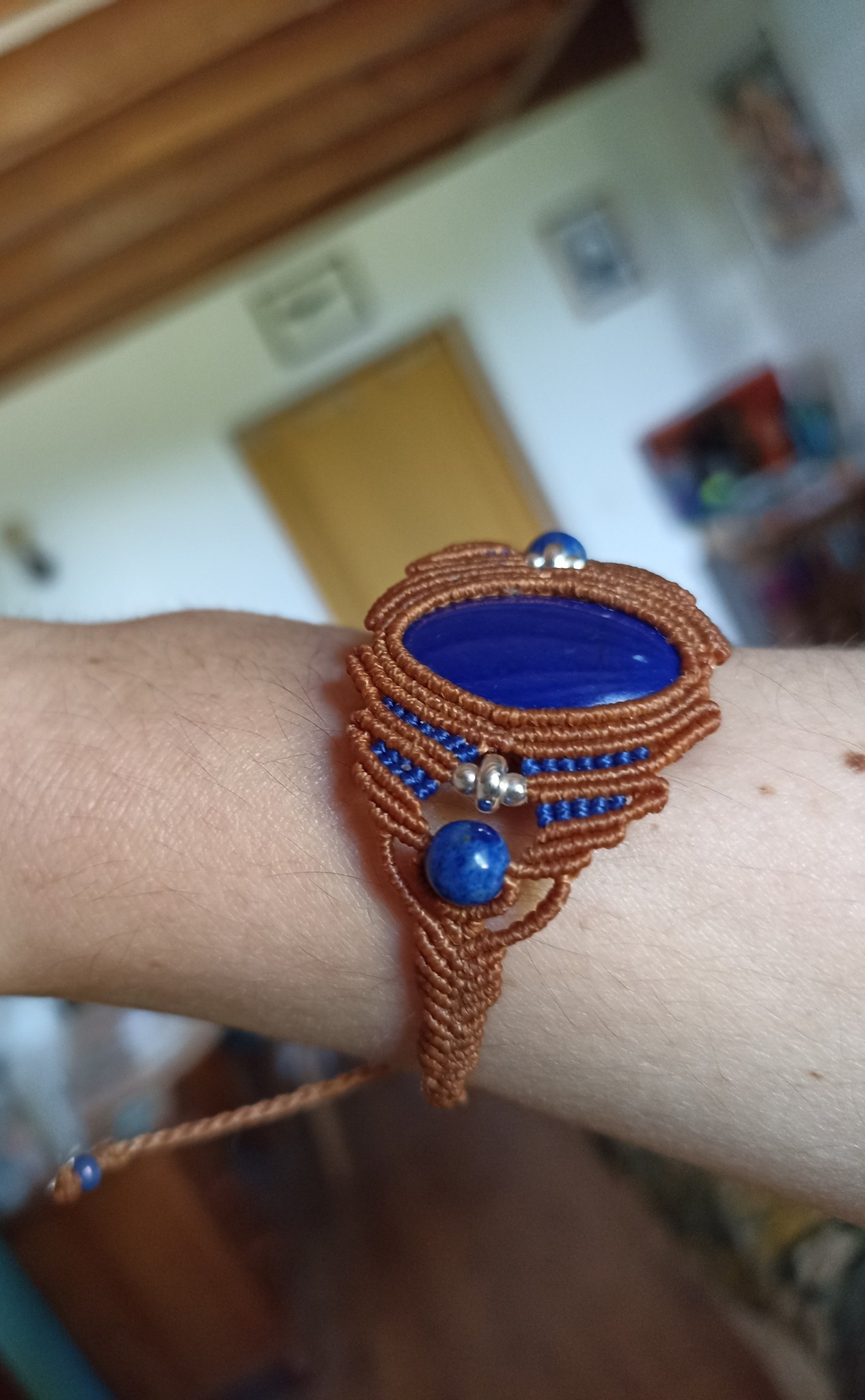 Bracelet macramé artisanal lapis lazuli, perles lapis lazuli, perles argent