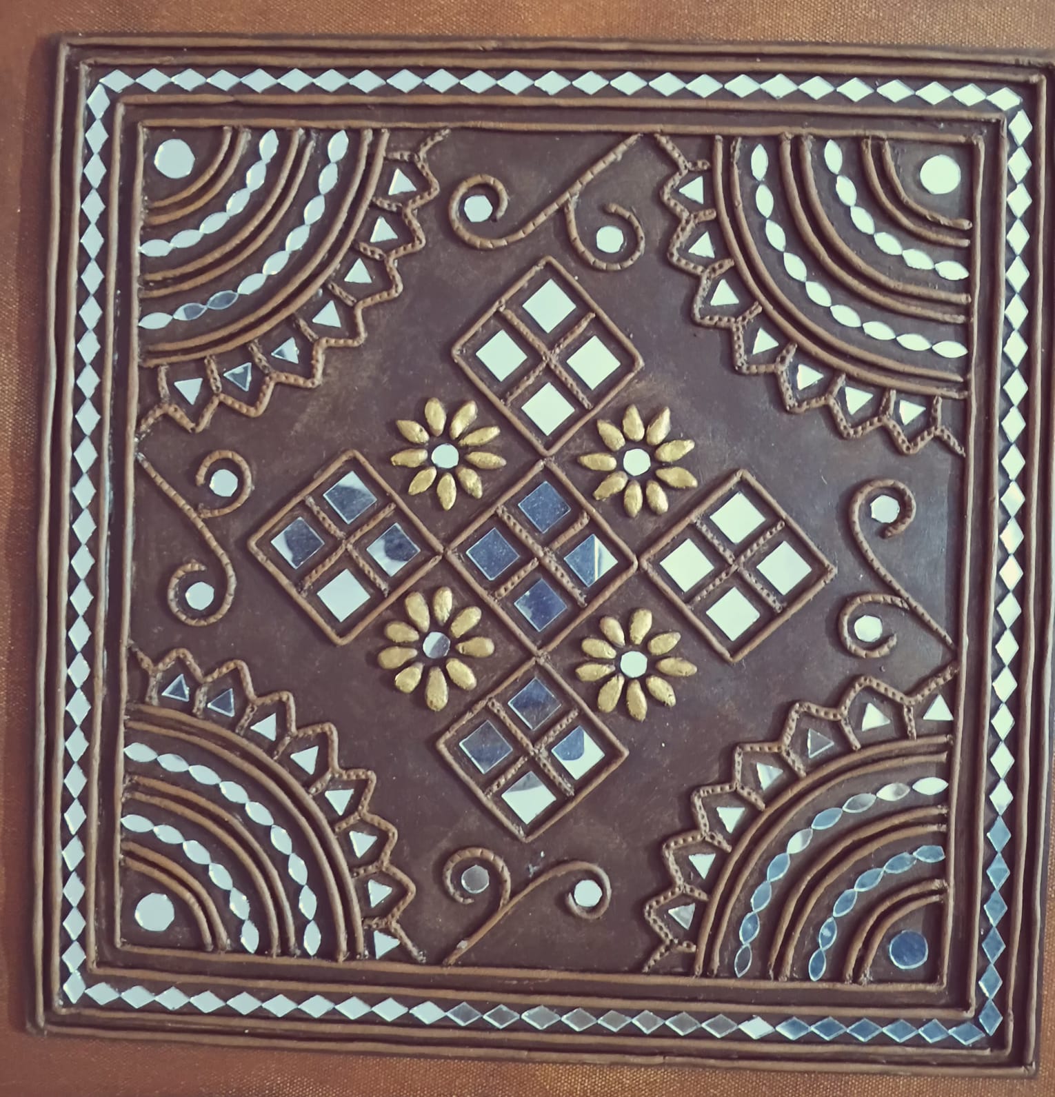 Lippan art wall decor