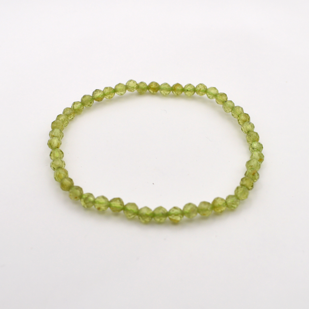 Chrizolitas arba Peridotas 4 mm / 16,5 cm