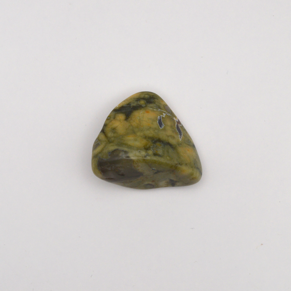 Riolitas su chalcedonu