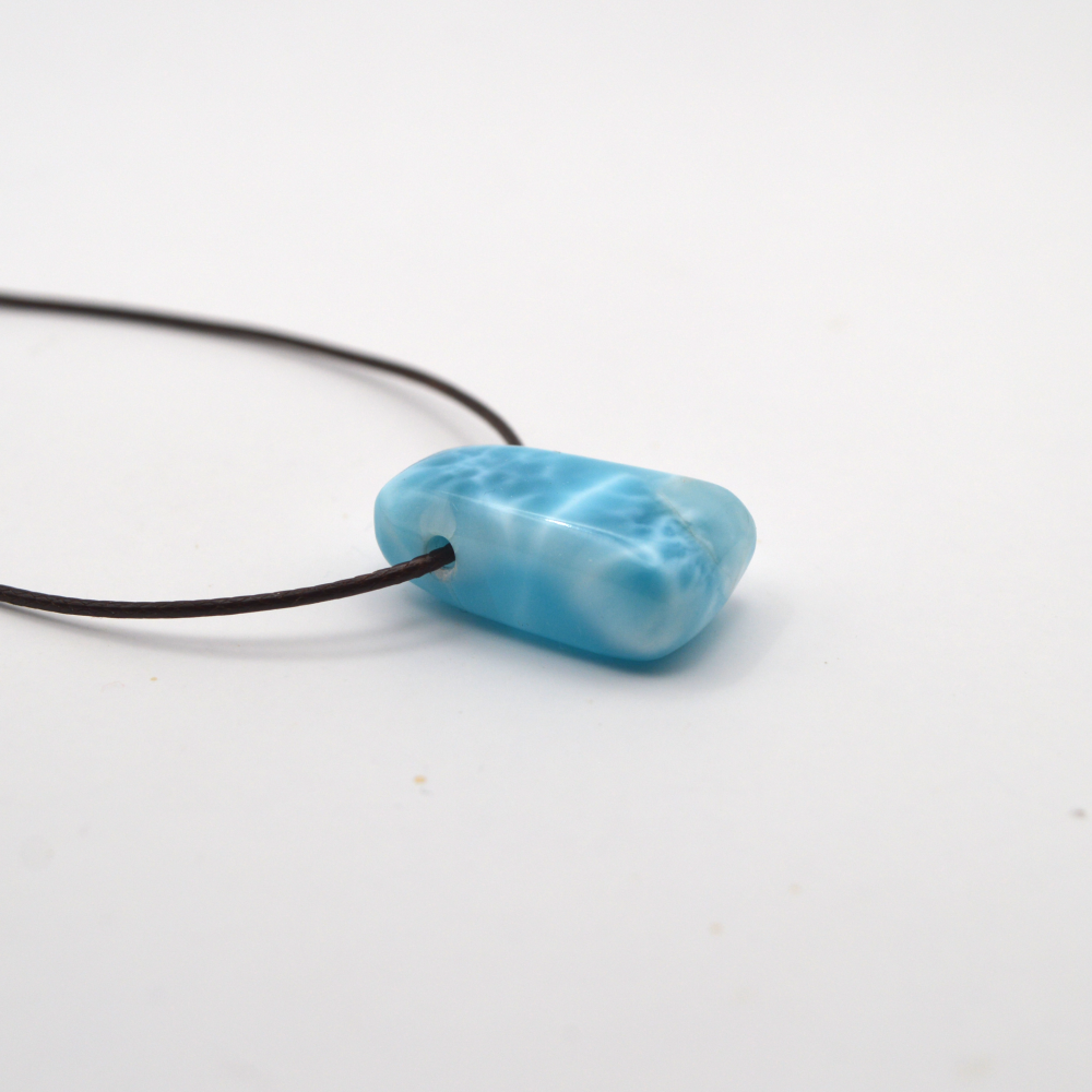 Pektolitas arba Larimar