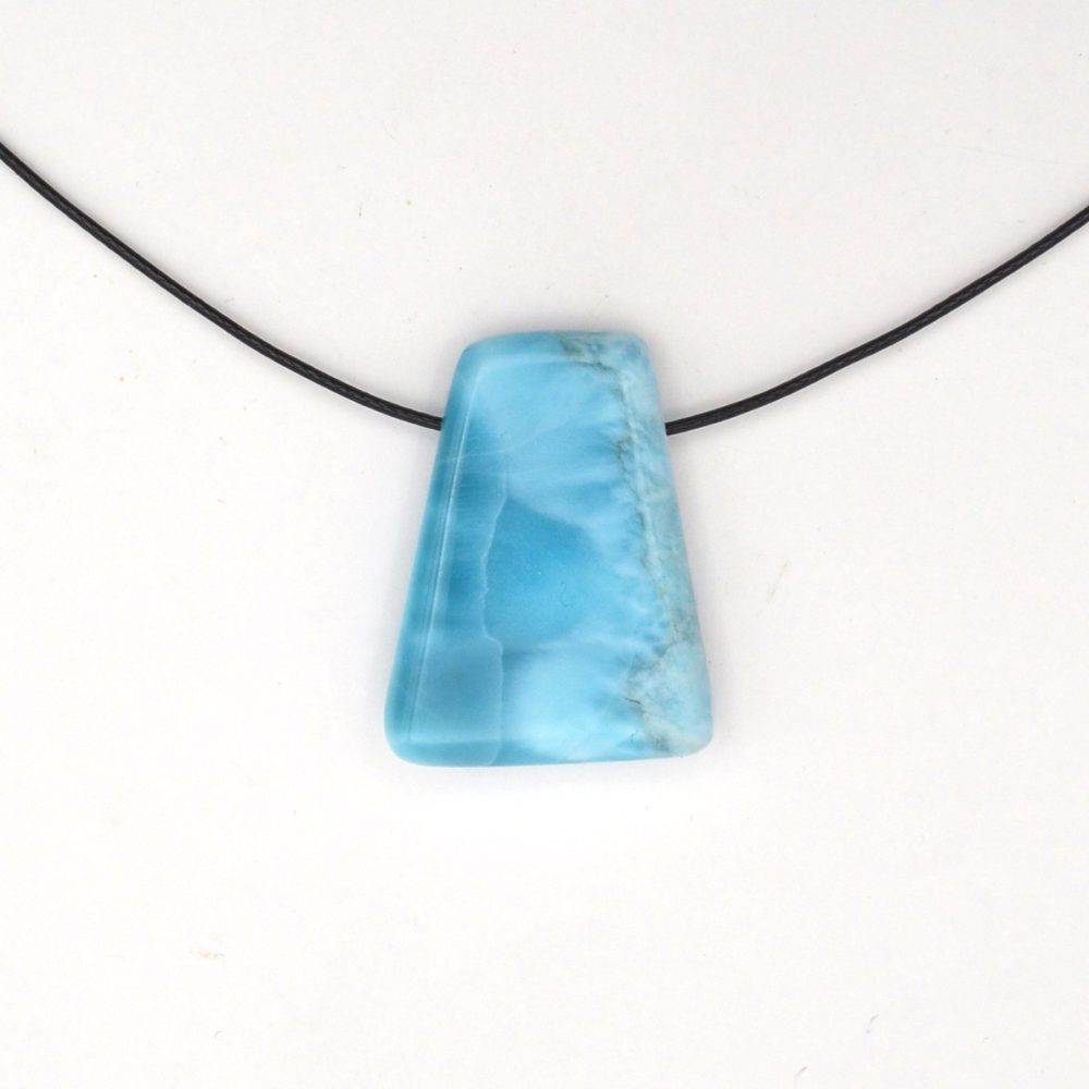 Pektolitas arba Larimar