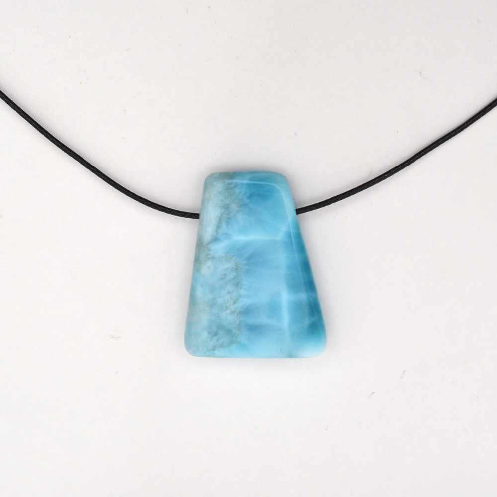 Pektolitas arba Larimar