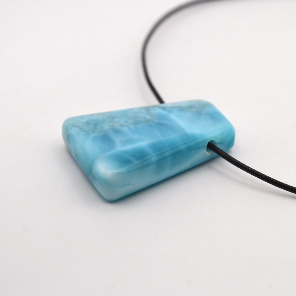 Pektolitas arba Larimar