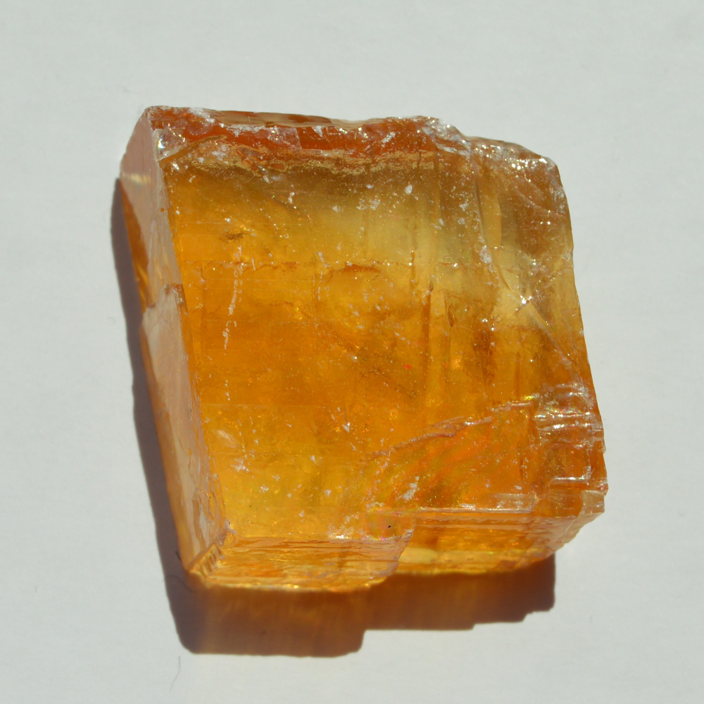 Geltonasis kalcitas