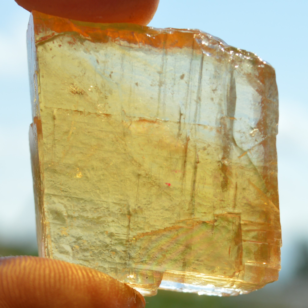 Geltonasis kalcitas