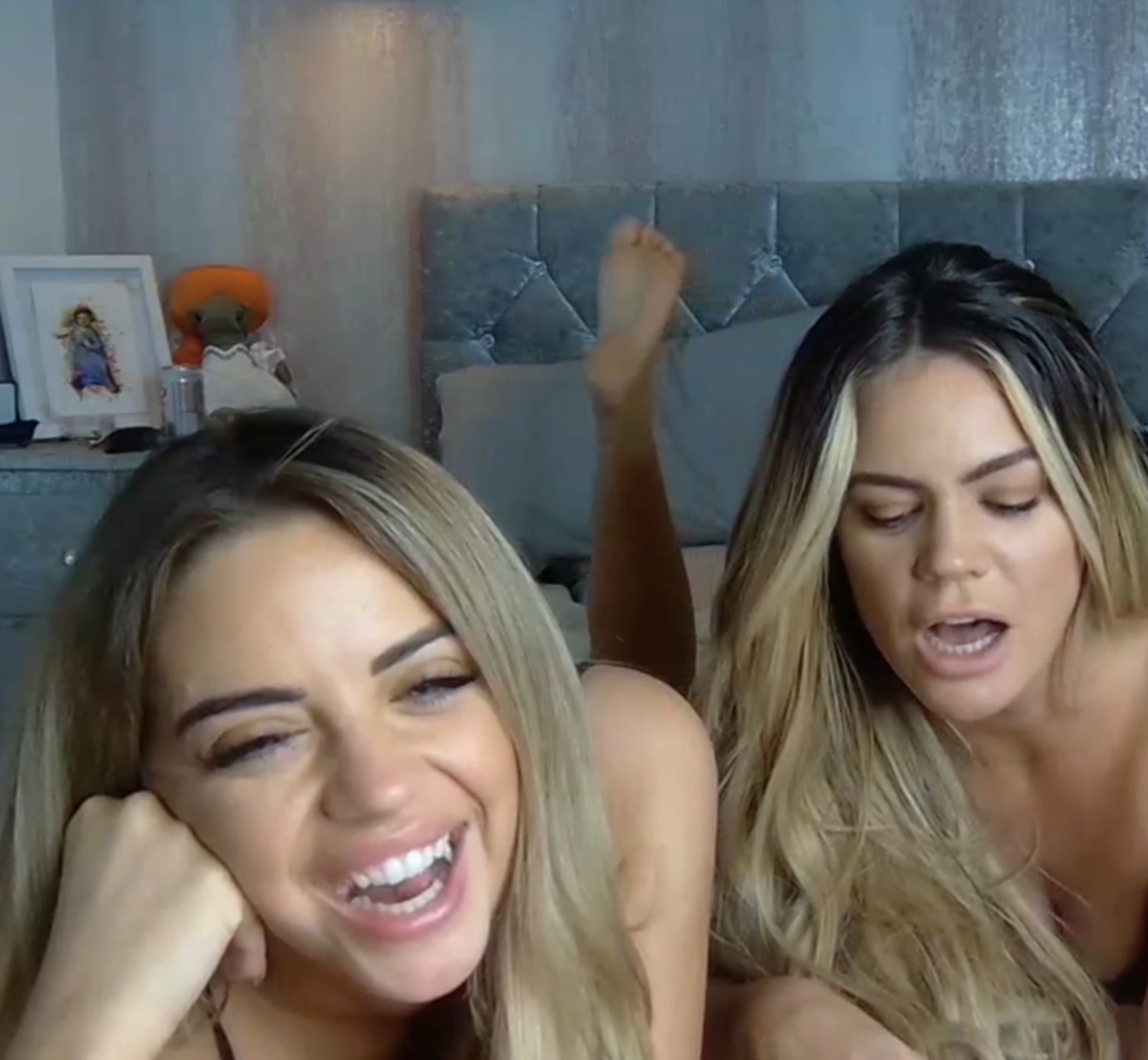 50: two blonde british girls hate chinks