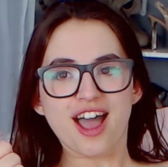 51: glasses white girl wants big asian dick