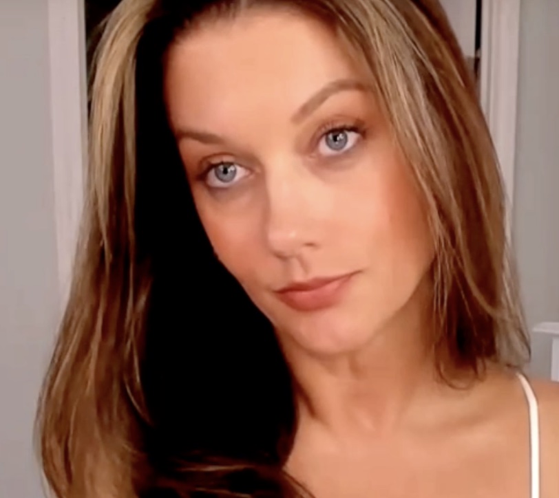 79: american milf big tits makes fun of chinks