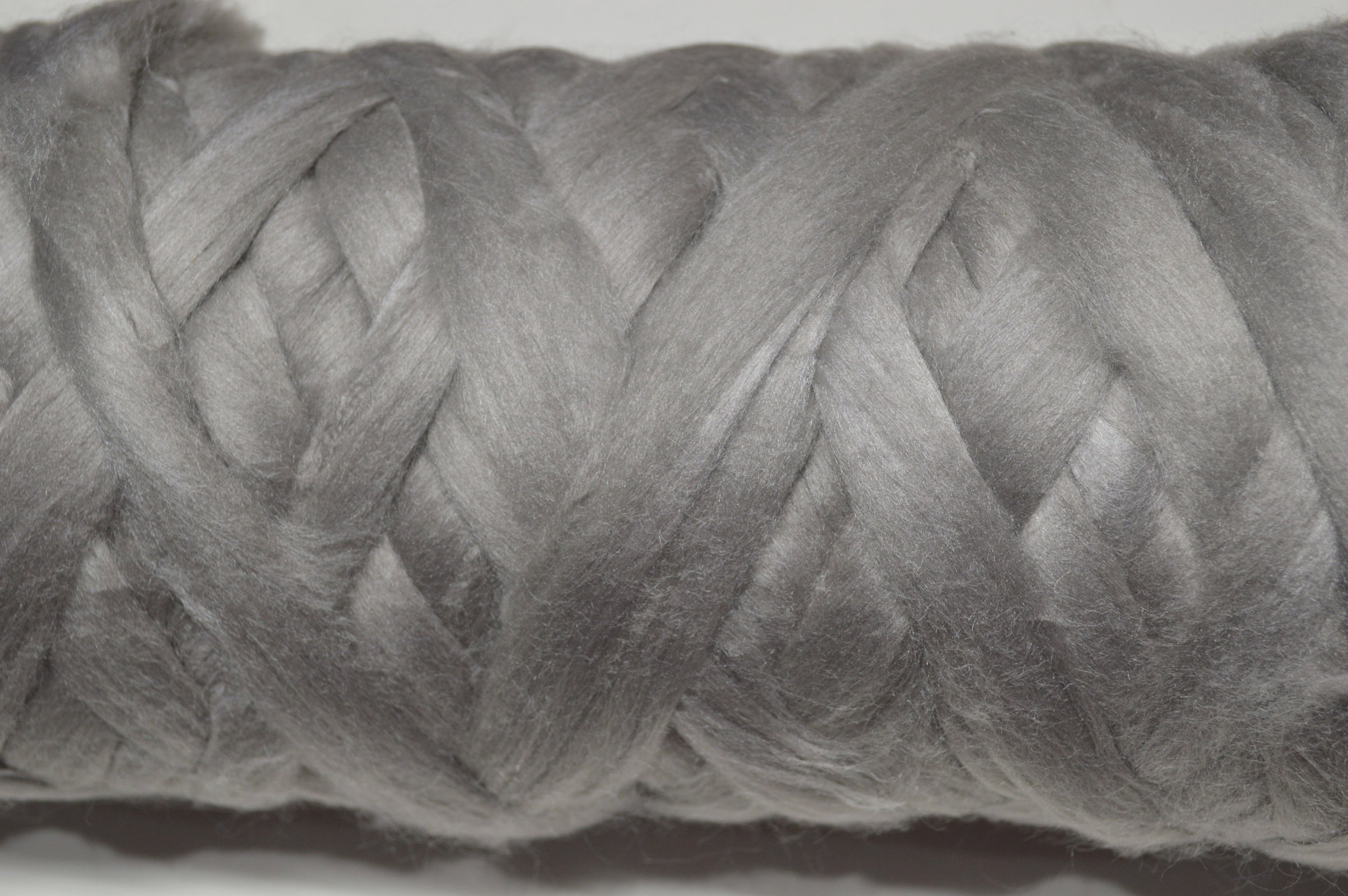 Tussah silk roving, tops, sliver, gray cloud color, spinning, felting silk fiber, 1oz