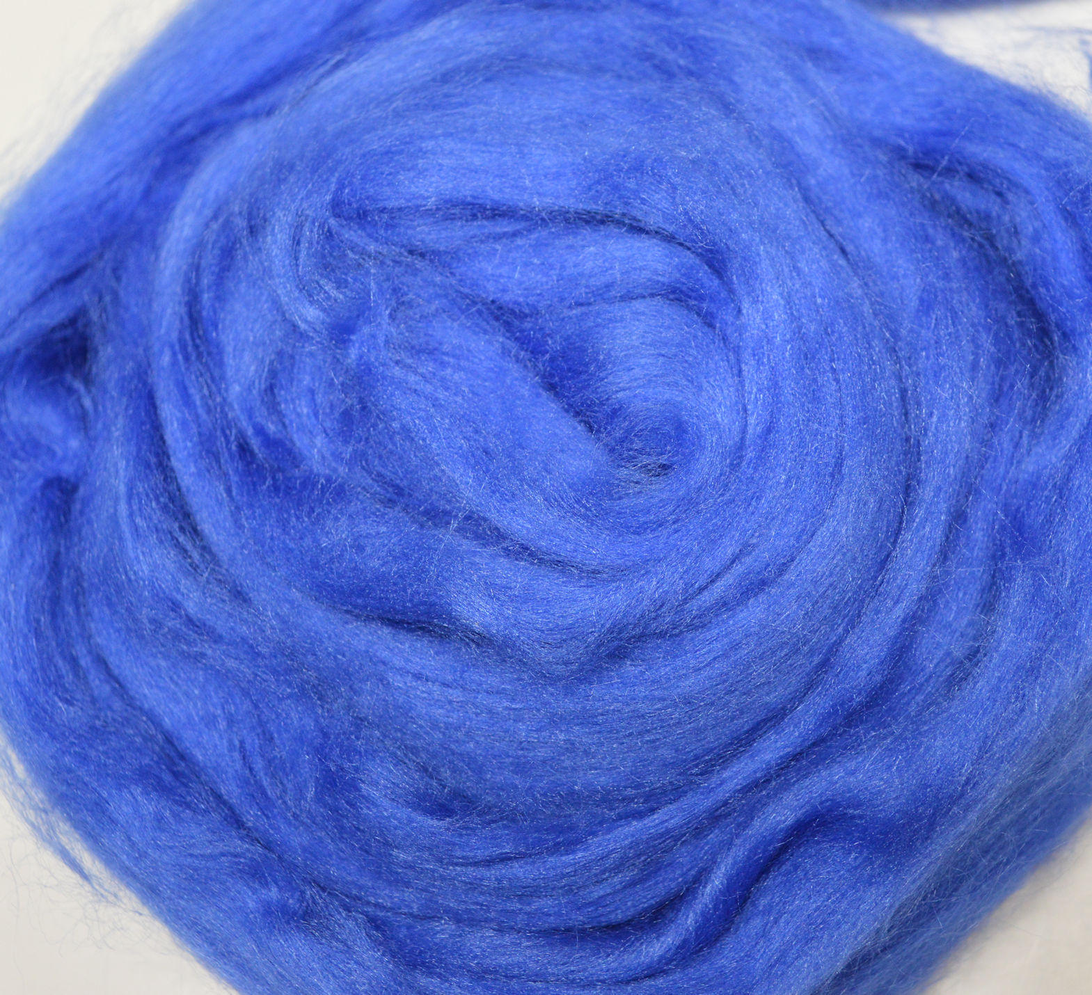 Tussah silk roving, tops, sliver, blue color, silk fiber for spinning, felting 1oz