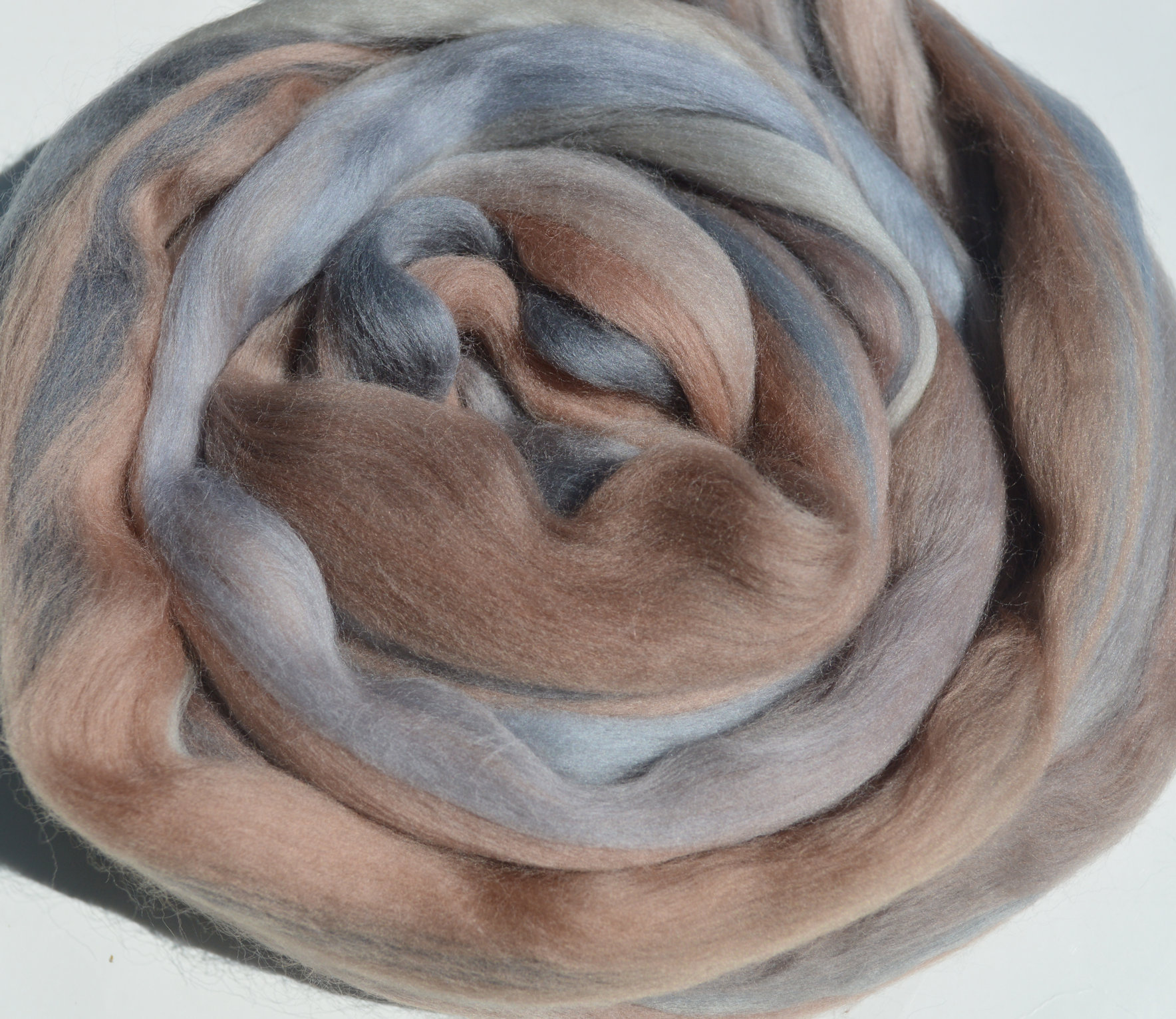 Extra fine merino wool roving 19microns, blended colors wool combed top, dance lesson,  2 oz