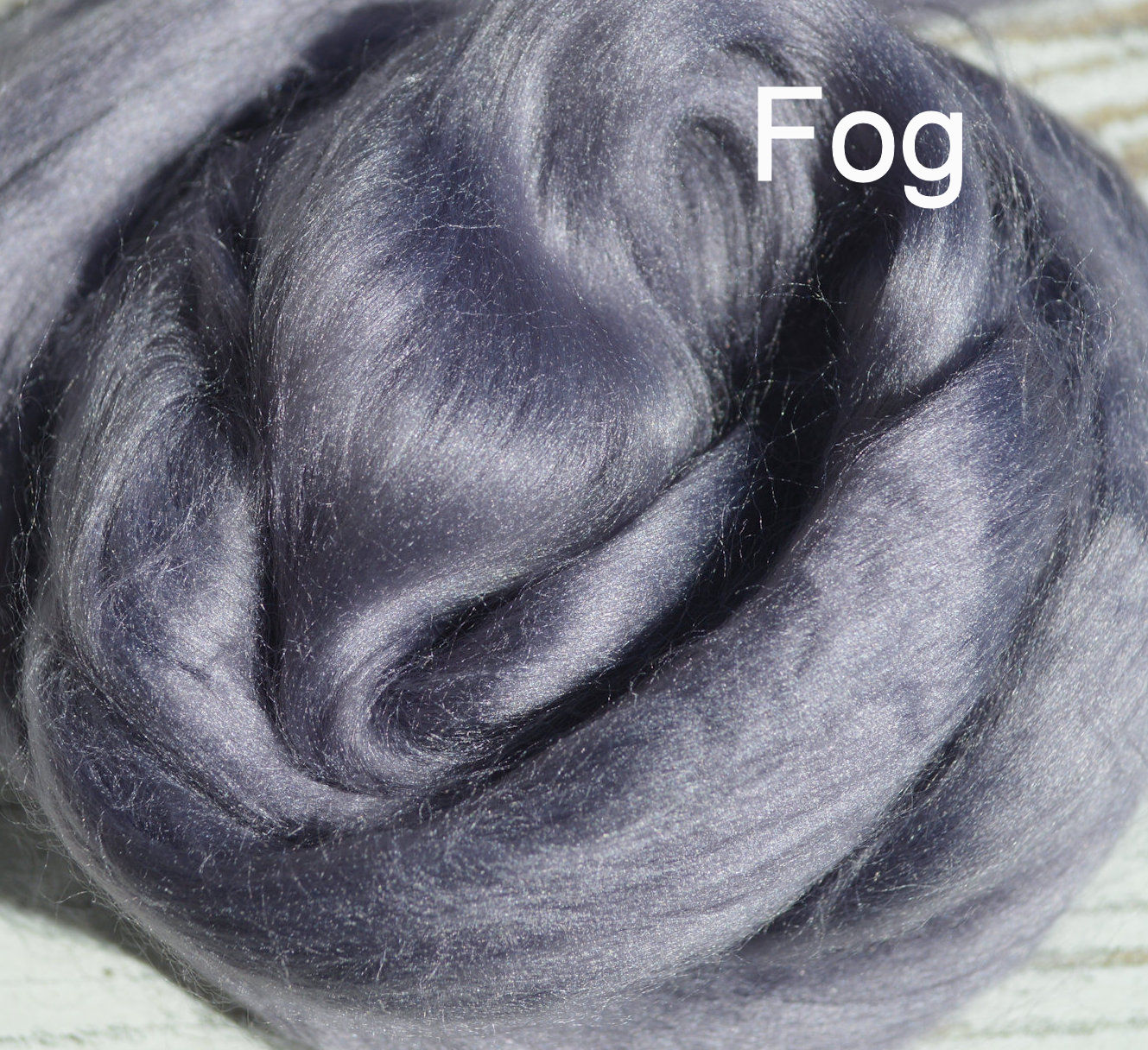 Gray viscose fiber roving top 2oz fiber for felting spinning art batts.