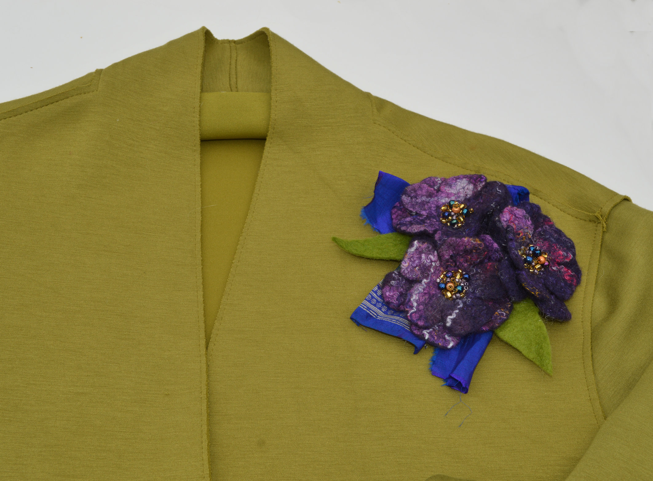 Felted flower brooch pin, purple wool felted flower with beads