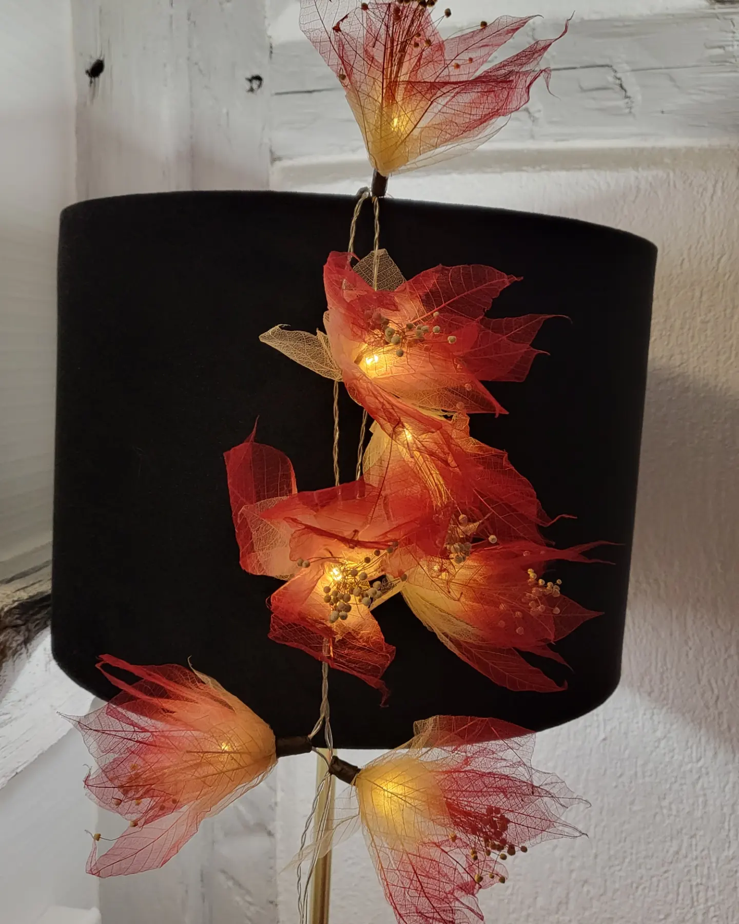 LA PISTIL JAUNE/ROUGE