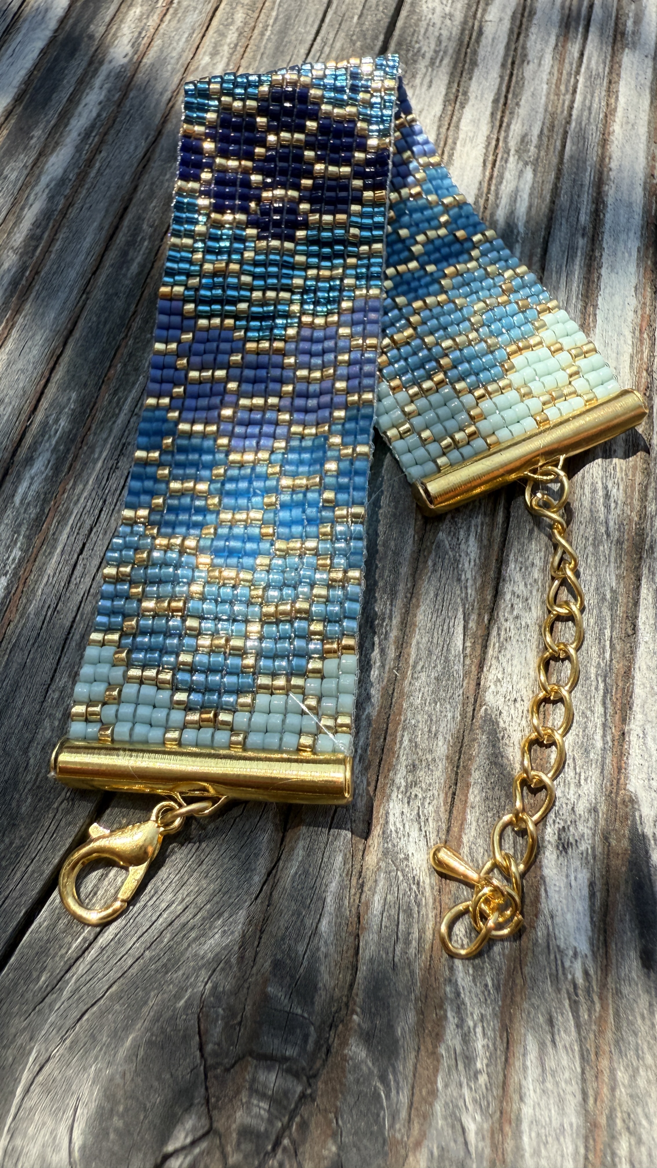 Bracelet manchette en perles Miyuki