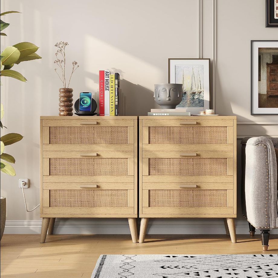 Rattan Nightstand with Charging Station, Night Stand with Rattan Decorated Drawers, Farmhouse End Table, Bedside Table with 2 USB Ports and 2 AC Outlets for Bedroom, Natural BZZ006ME